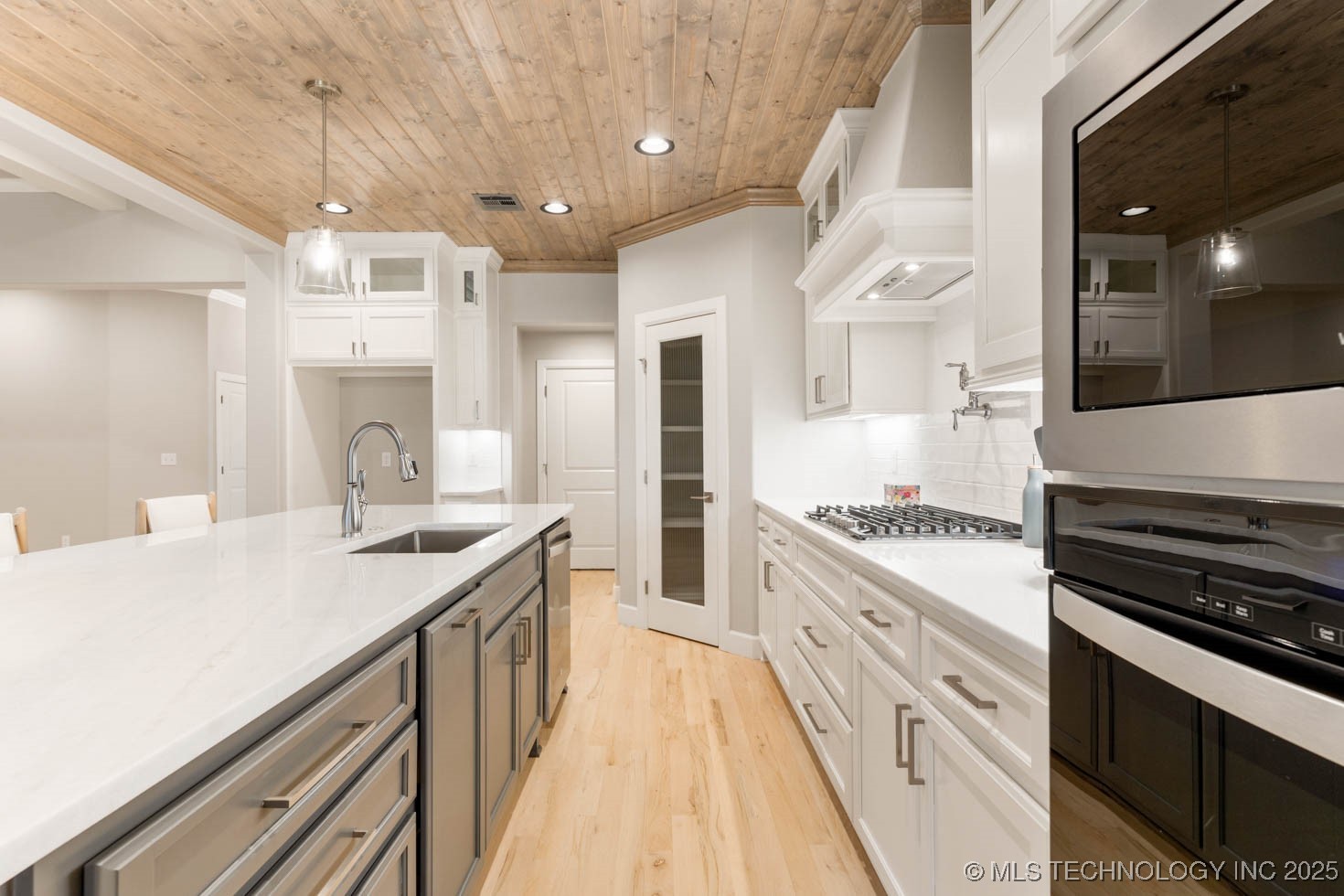 1604 Pinecrest Drive Property Photo 41