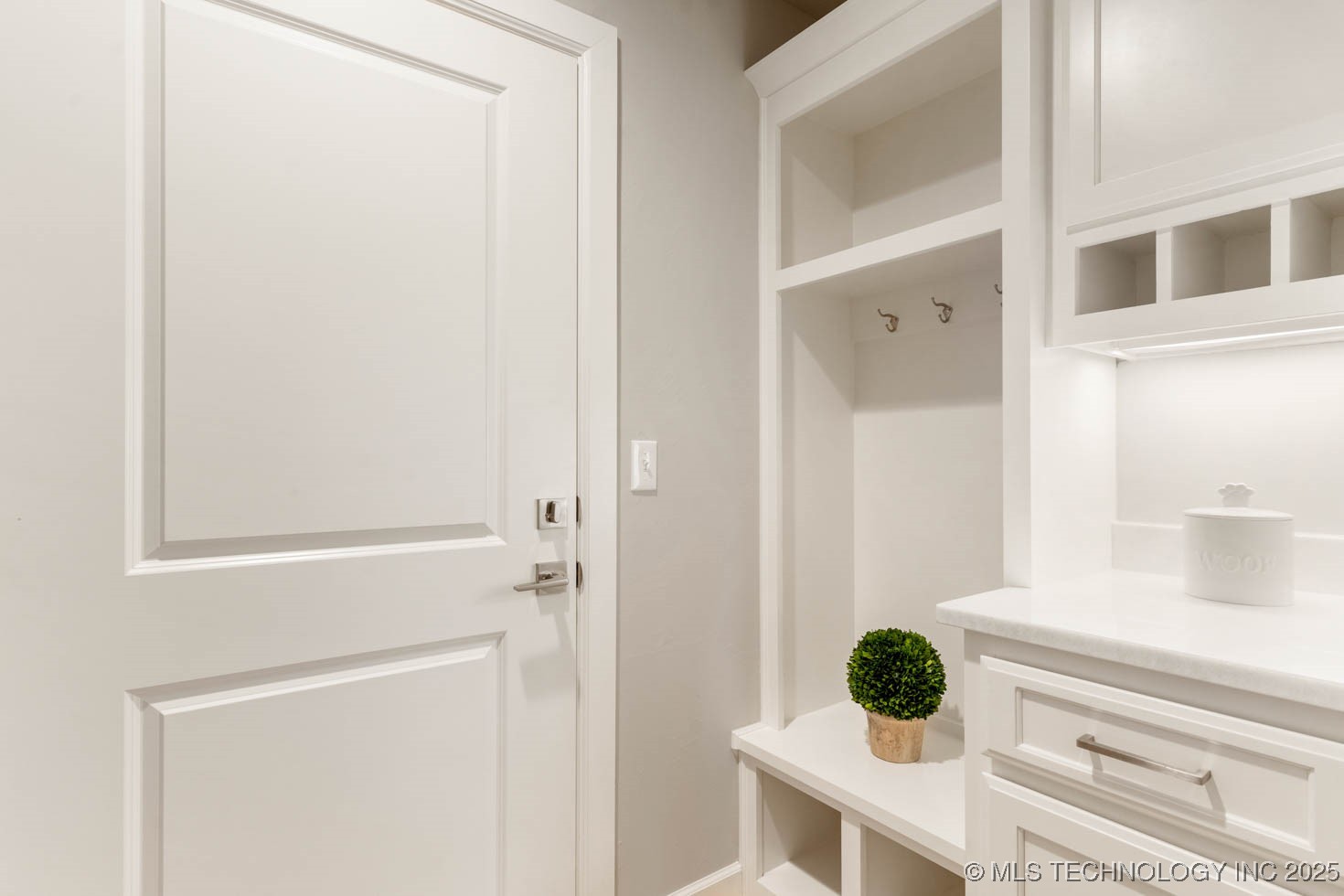 1604 Pinecrest Drive Property Photo 53