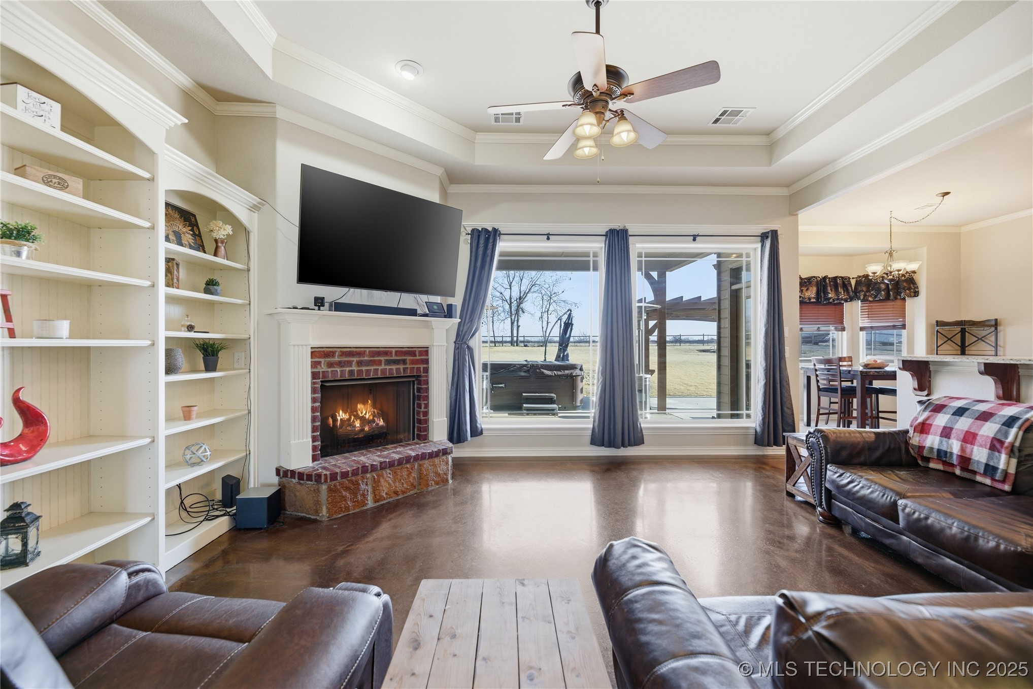 22365 Riverwood Drive Property Photo 5