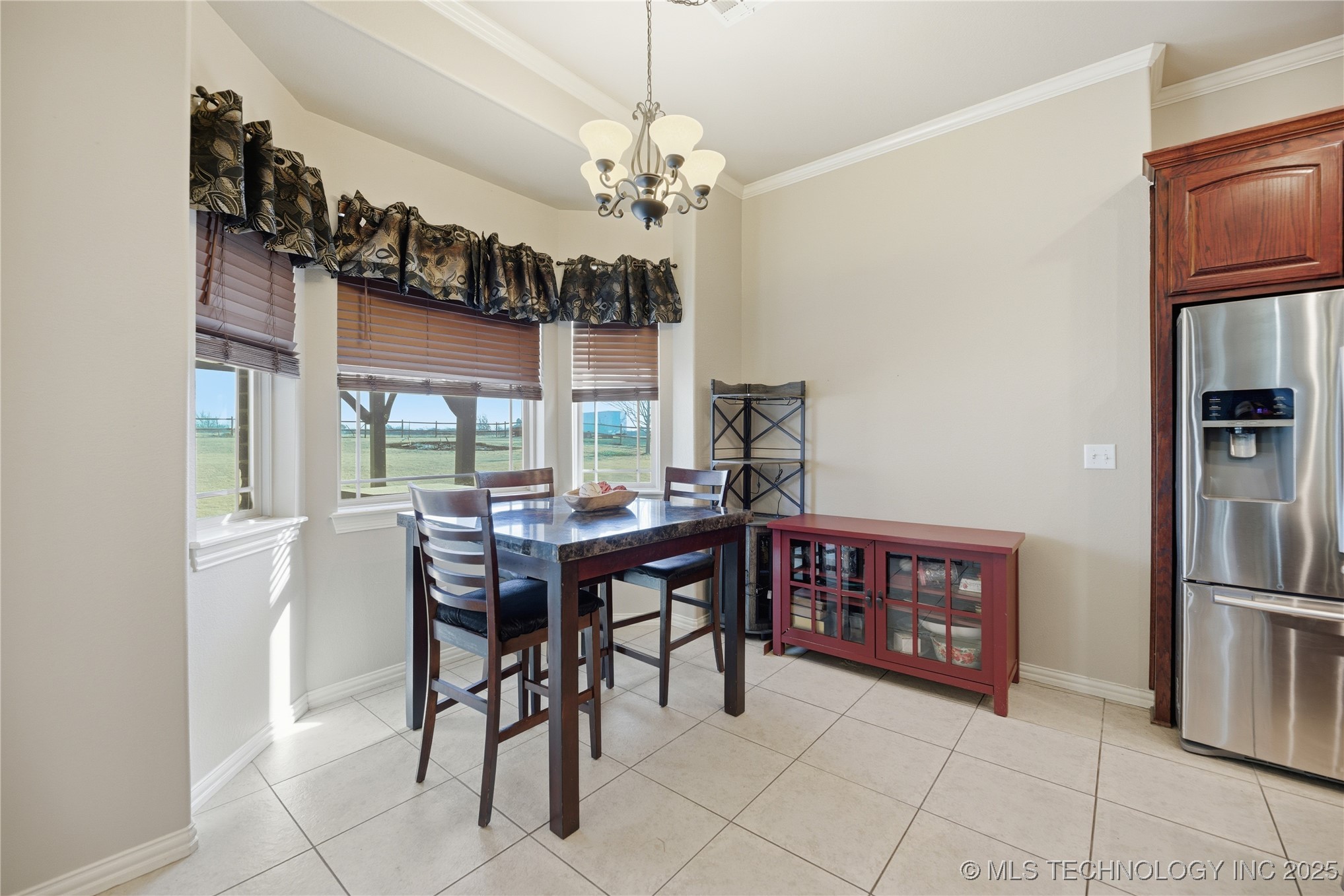 22365 Riverwood Drive Property Photo 10