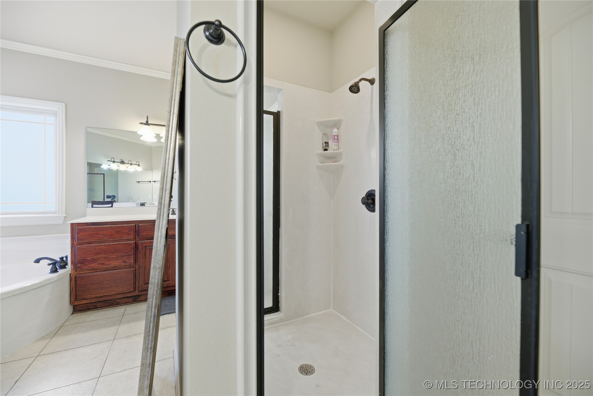 22365 Riverwood Drive Property Photo 16