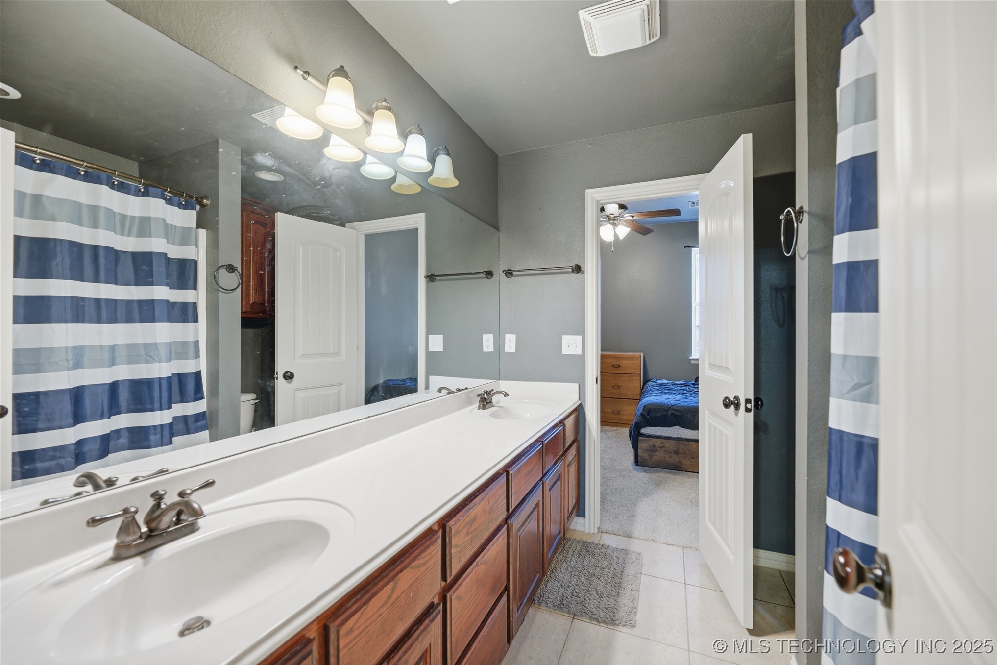 22365 Riverwood Drive Property Photo 18