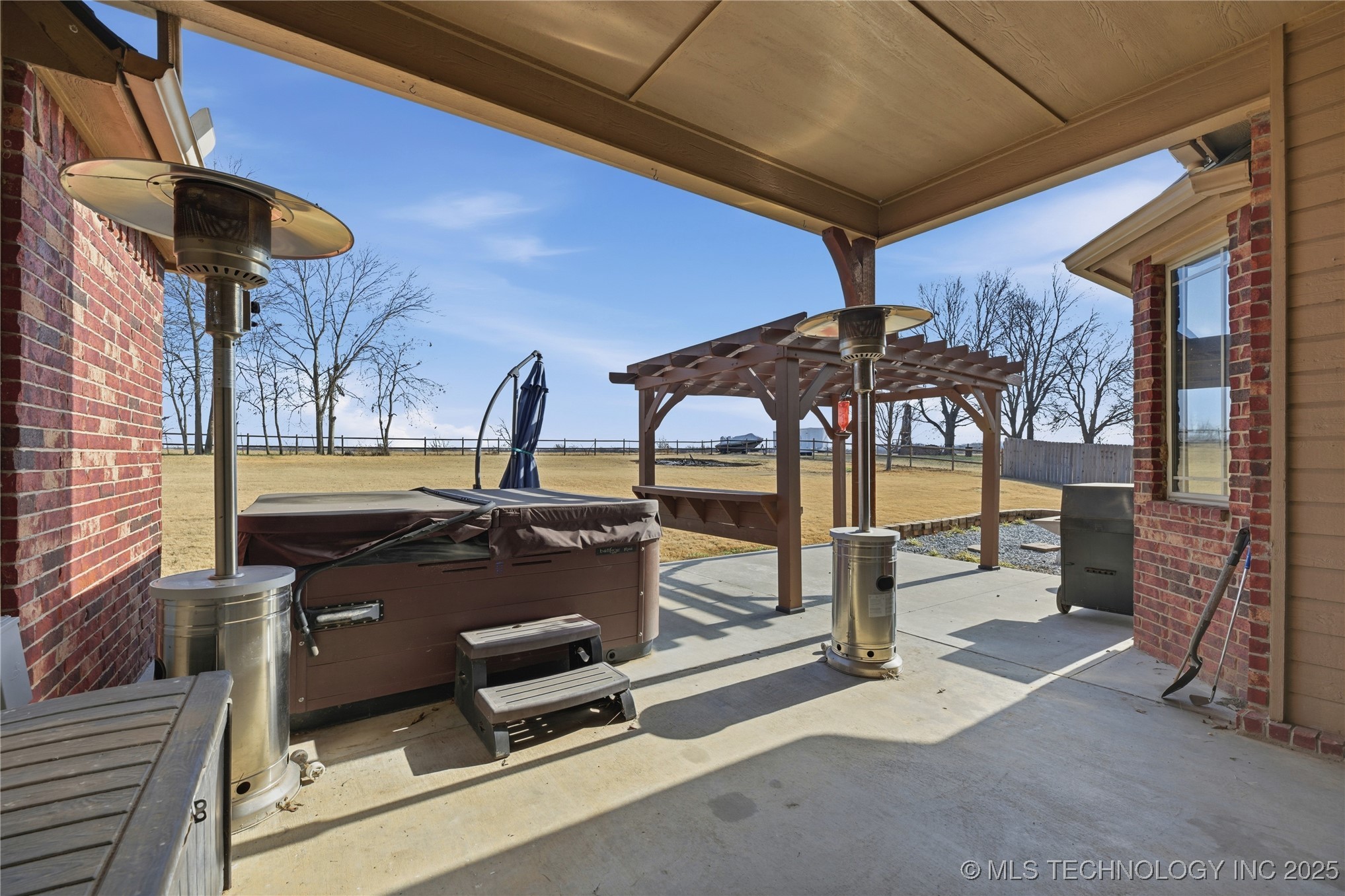 22365 Riverwood Drive Property Photo 25