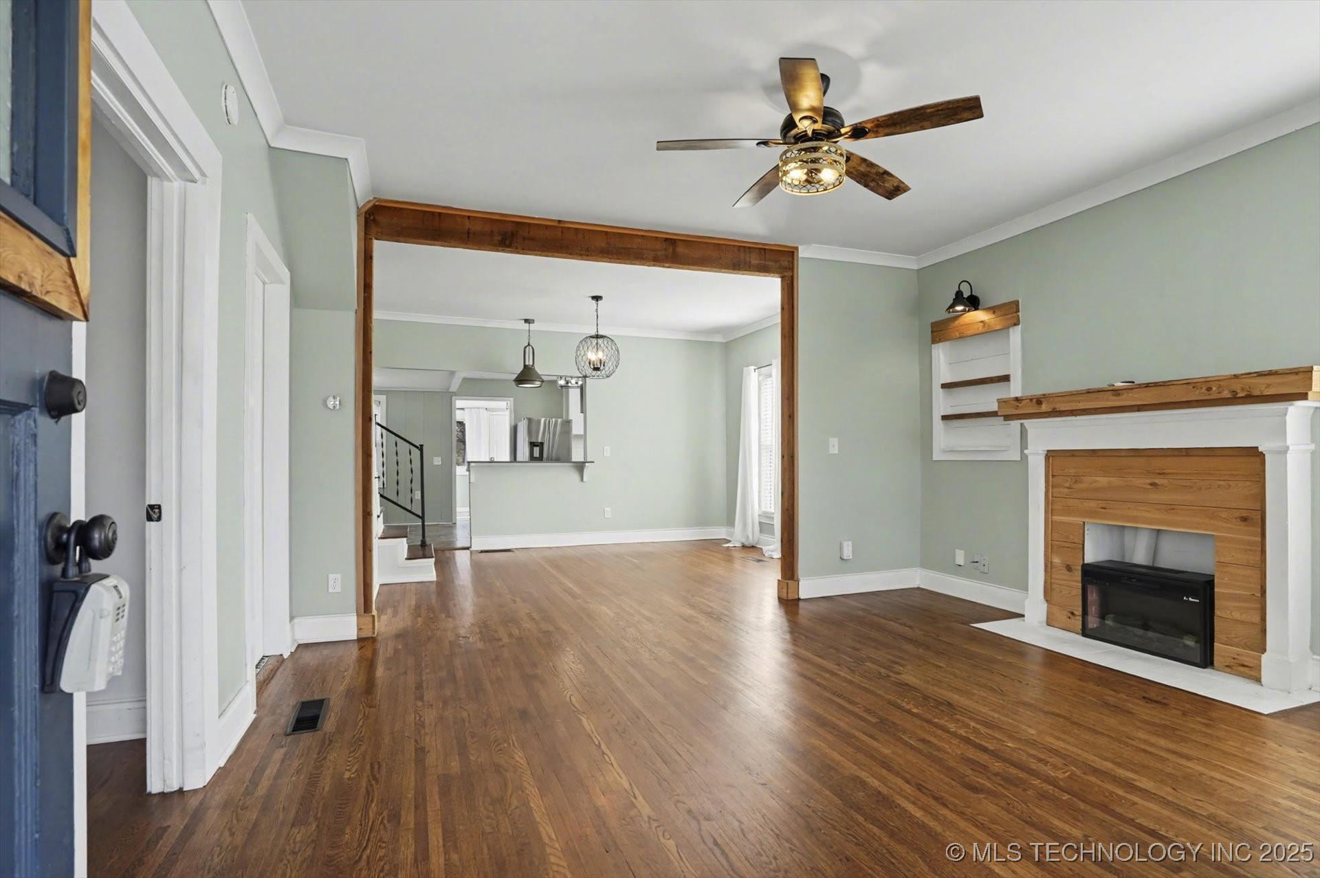 1315 S Evanston Avenue Property Photo 3