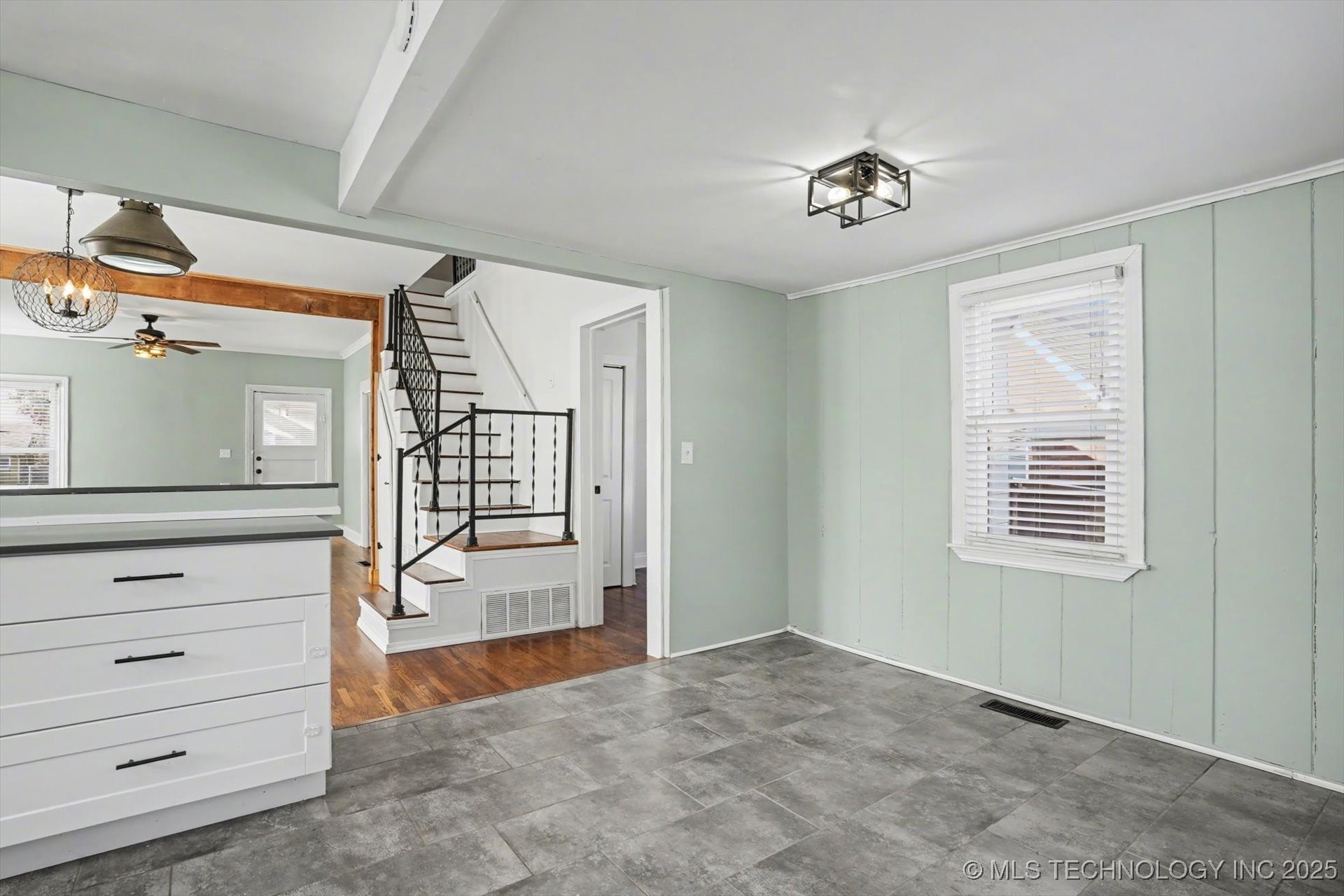 1315 S Evanston Avenue Property Photo 13