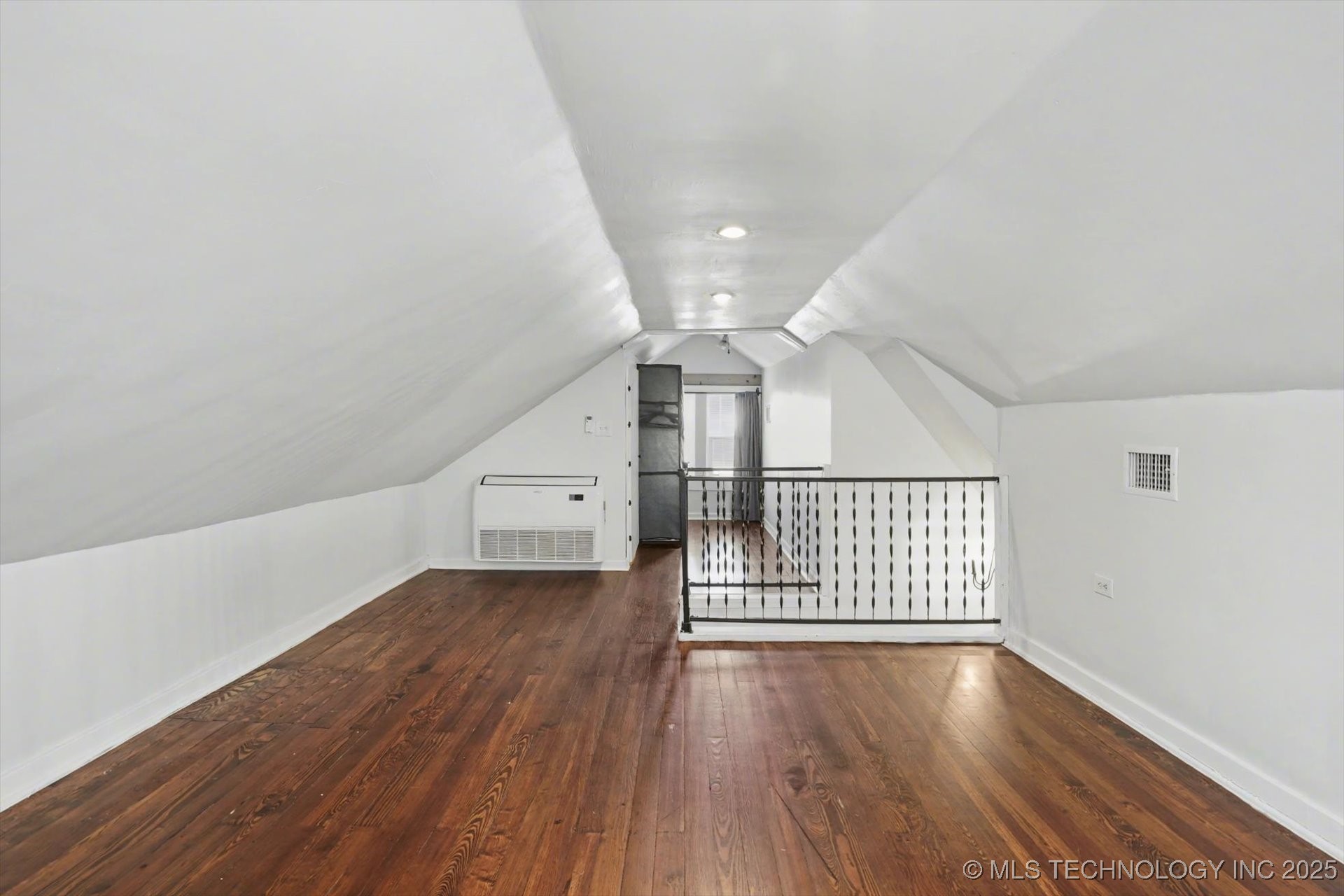 1315 S Evanston Avenue Property Photo 20