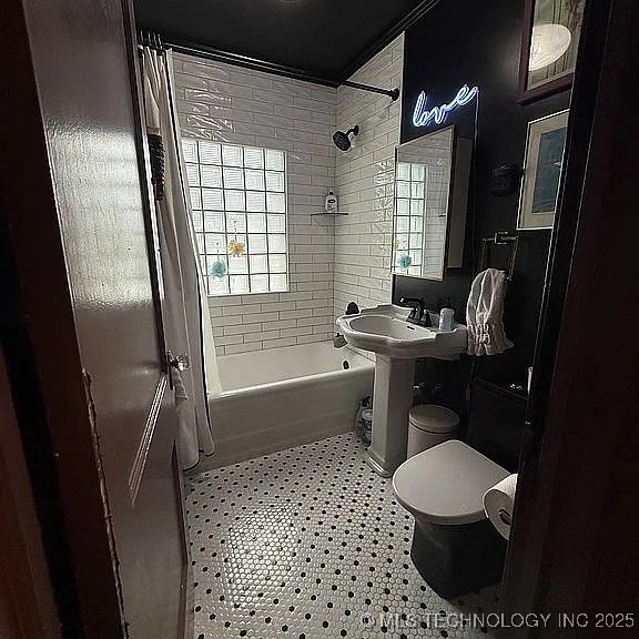 1303 S Gary Avenue Property Photo 12