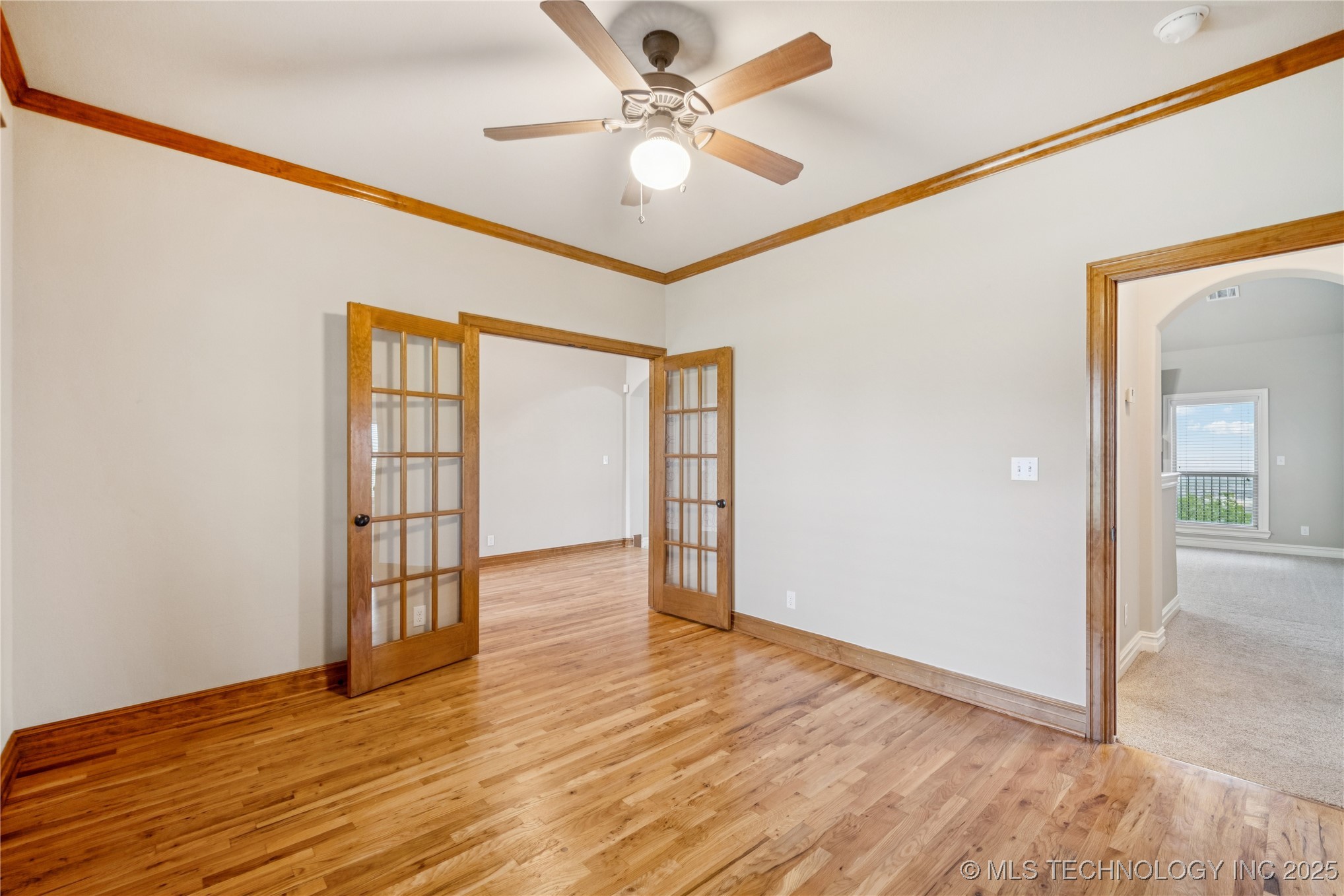 6531 S Ridgeview Road Property Photo 6