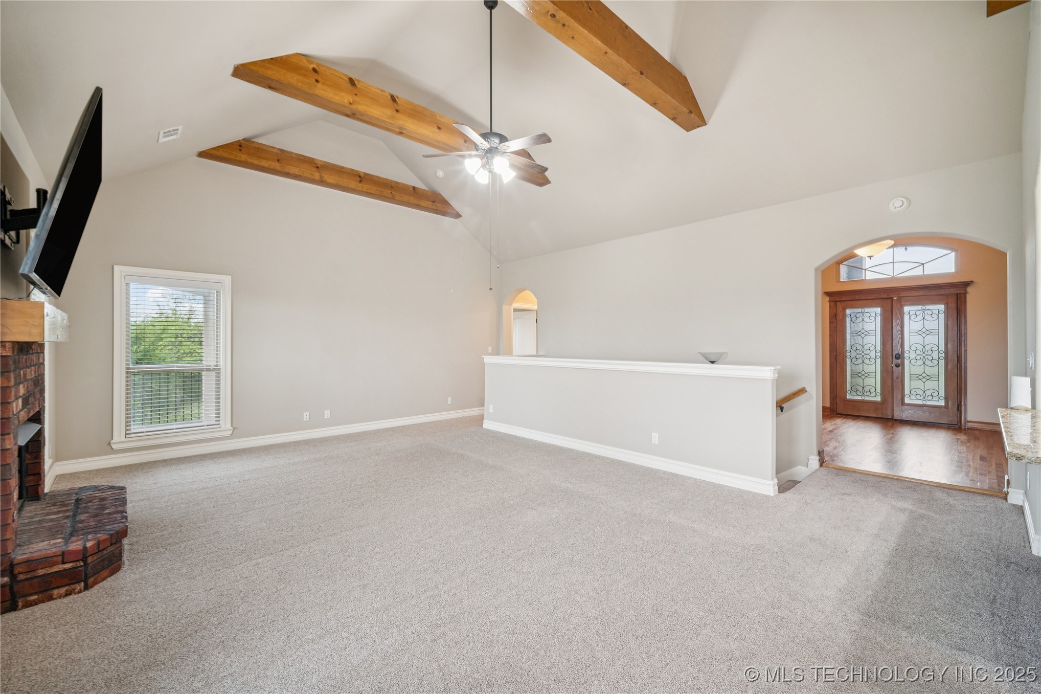 6531 S Ridgeview Road Property Photo 9