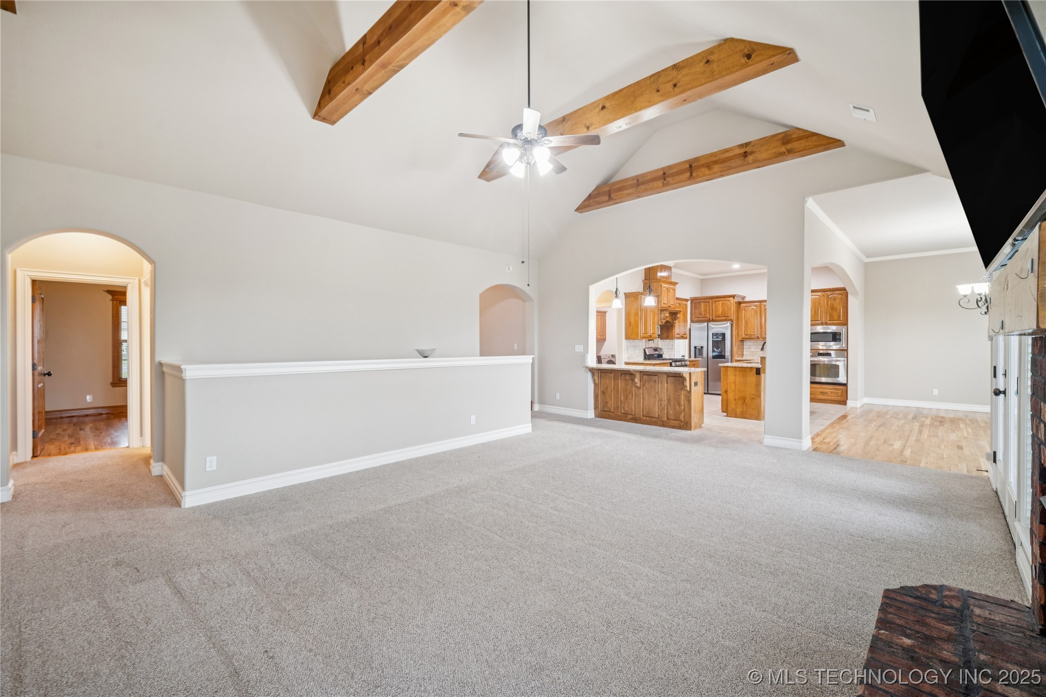 6531 S Ridgeview Road Property Photo 10