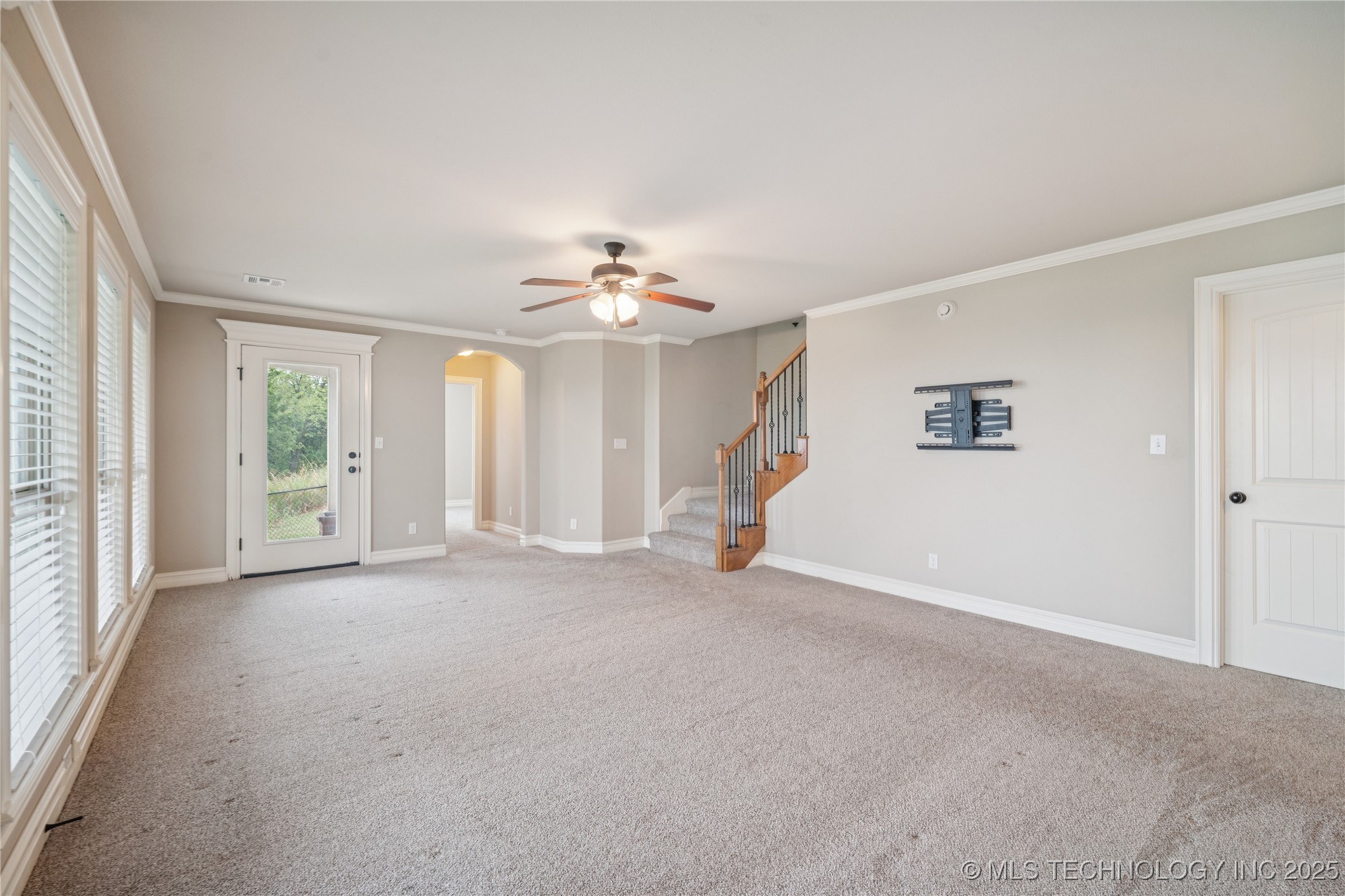 6531 S Ridgeview Road Property Photo 17