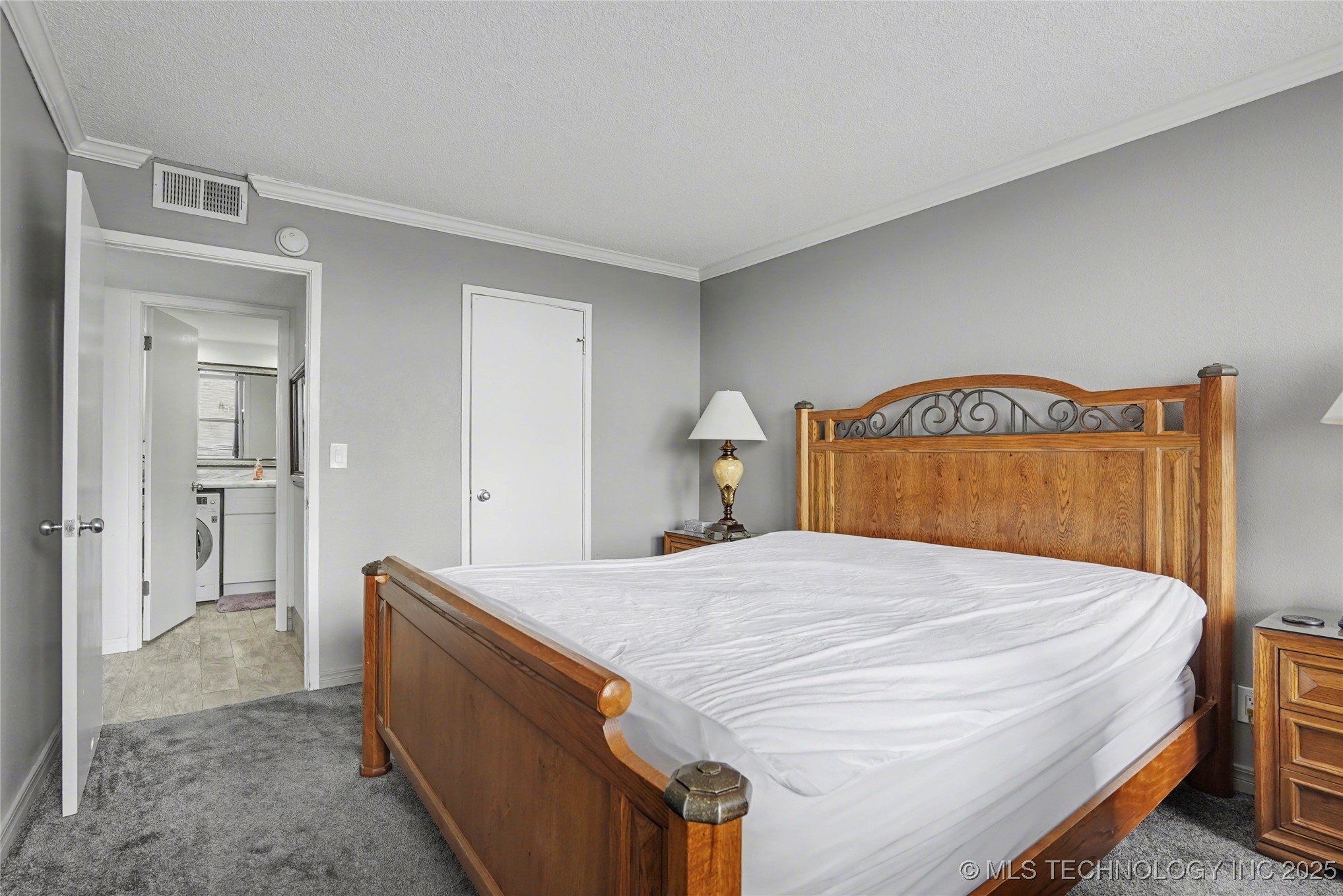 450 W 7th Street #305 Property Photo 15