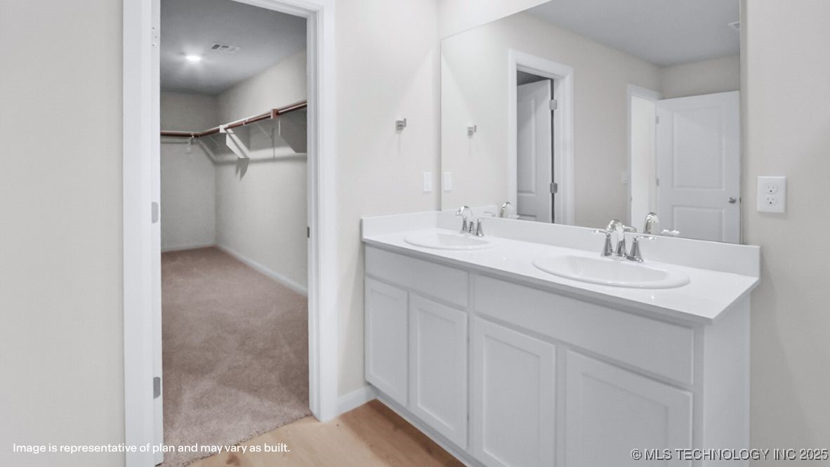 7402 N 154th East Avenue Property Photo 12