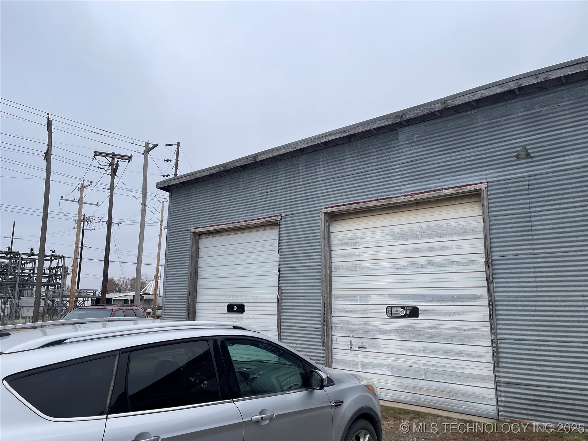 37 W Beech Street Property Photo 1