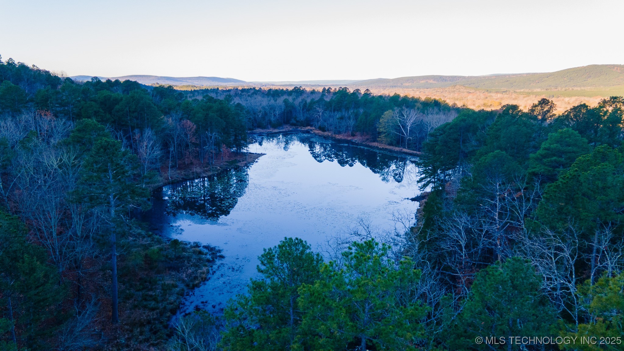 445188 E 1739 Road Property Photo 2