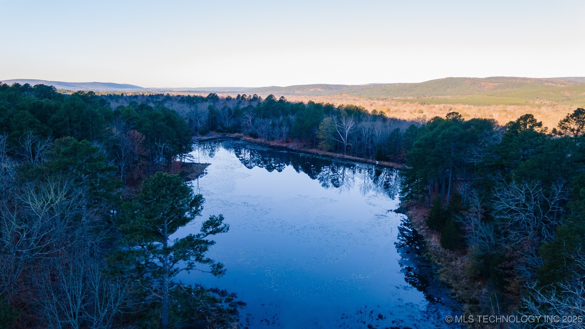 445188 E 1739 Road Property Photo 3