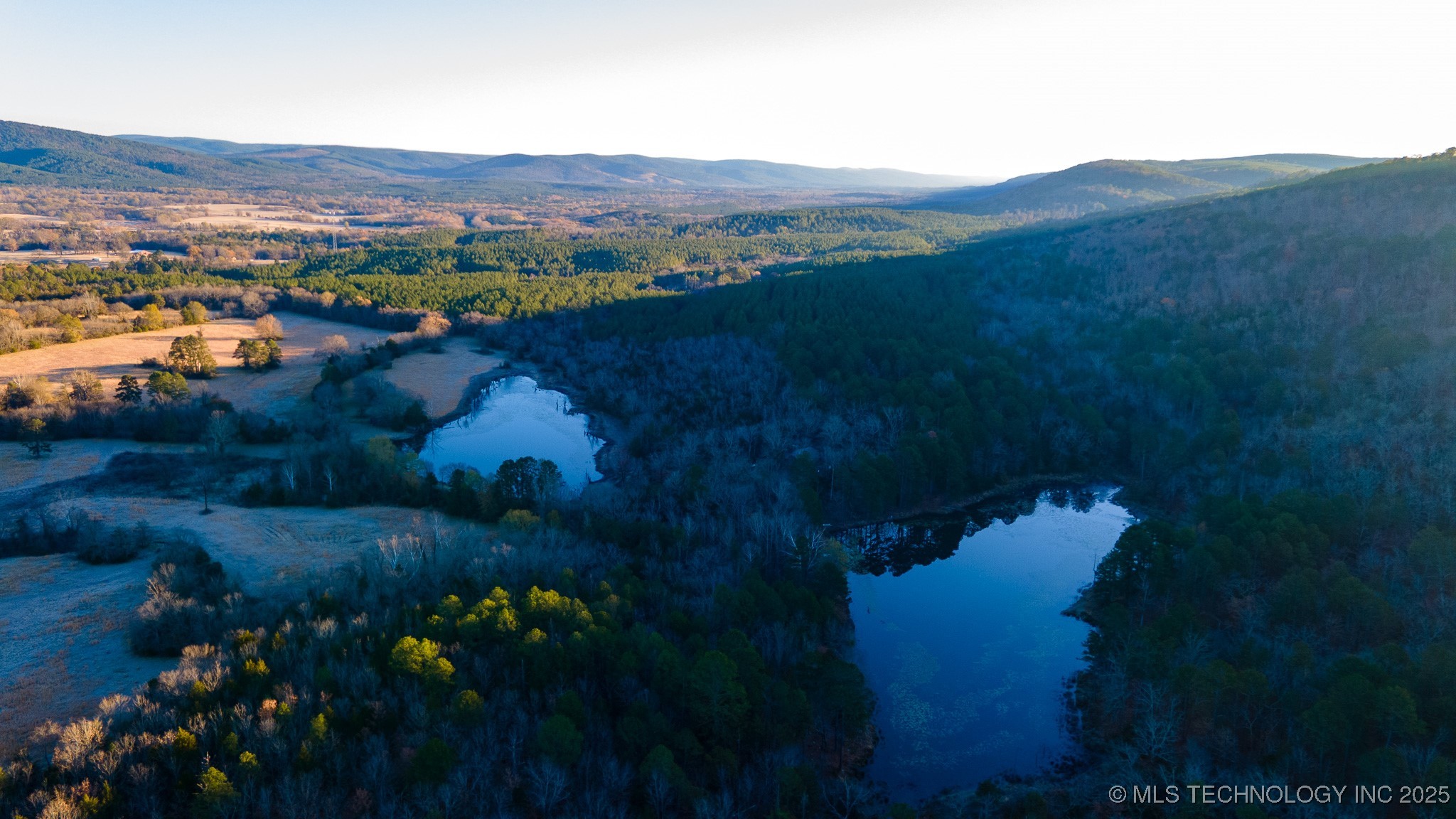 445188 E 1739 Road Property Photo 7