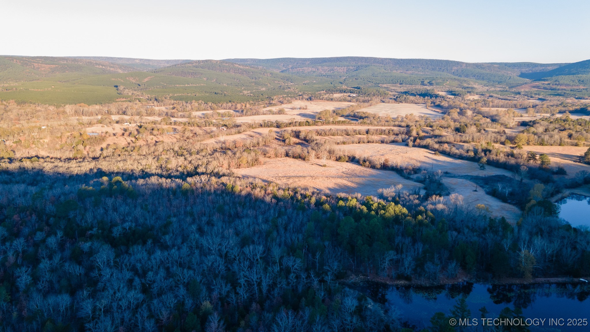 445188 E 1739 Road Property Photo 9