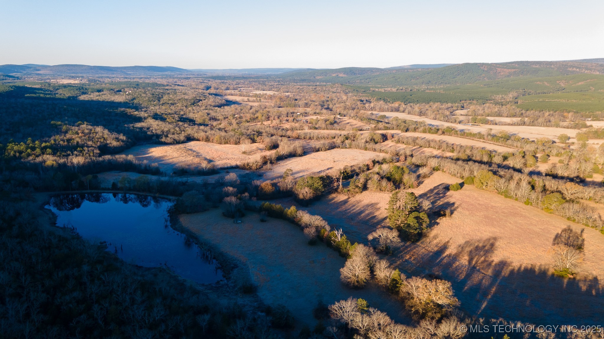 445188 E 1739 Road Property Photo 12