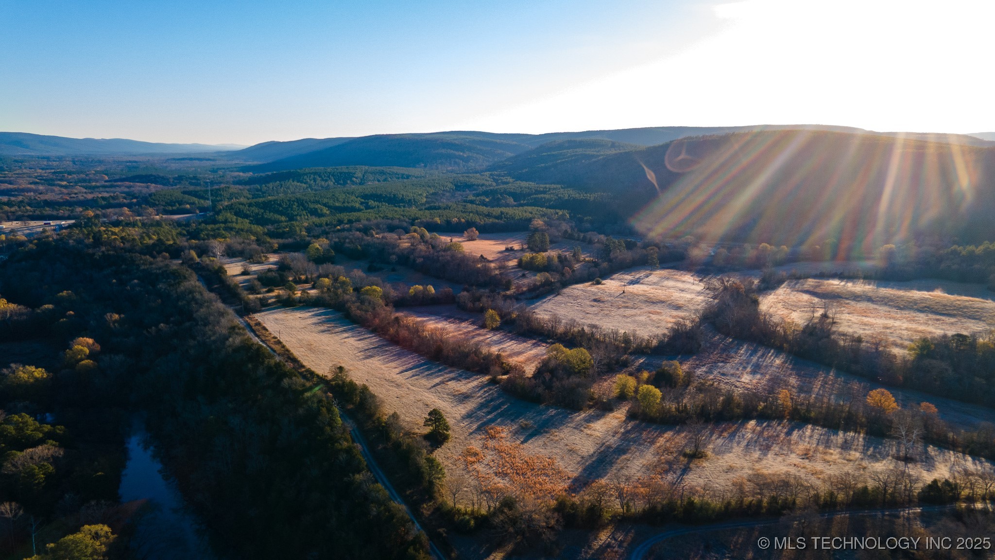 445188 E 1739 Road Property Photo 18