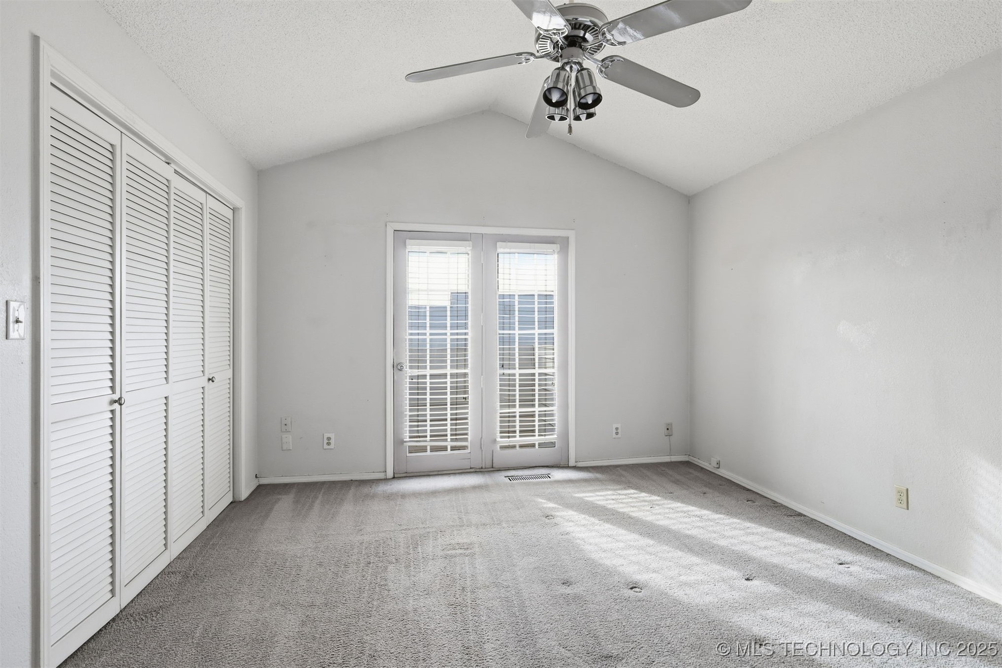 6326 E 89th Place 1006 Property Photo 14