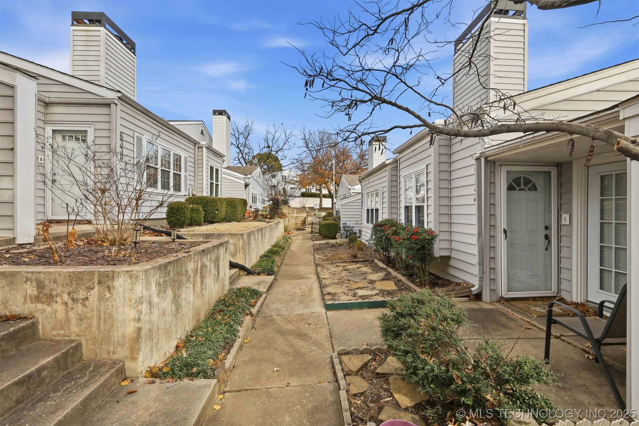 6326 E 89th Place 1006 Property Photo 21