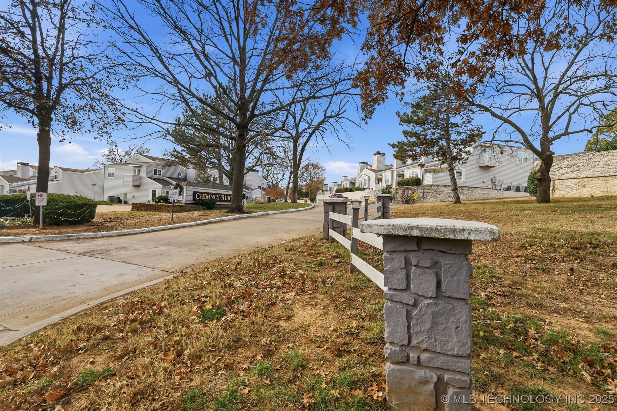 6326 E 89th Place 1006 Property Photo 22