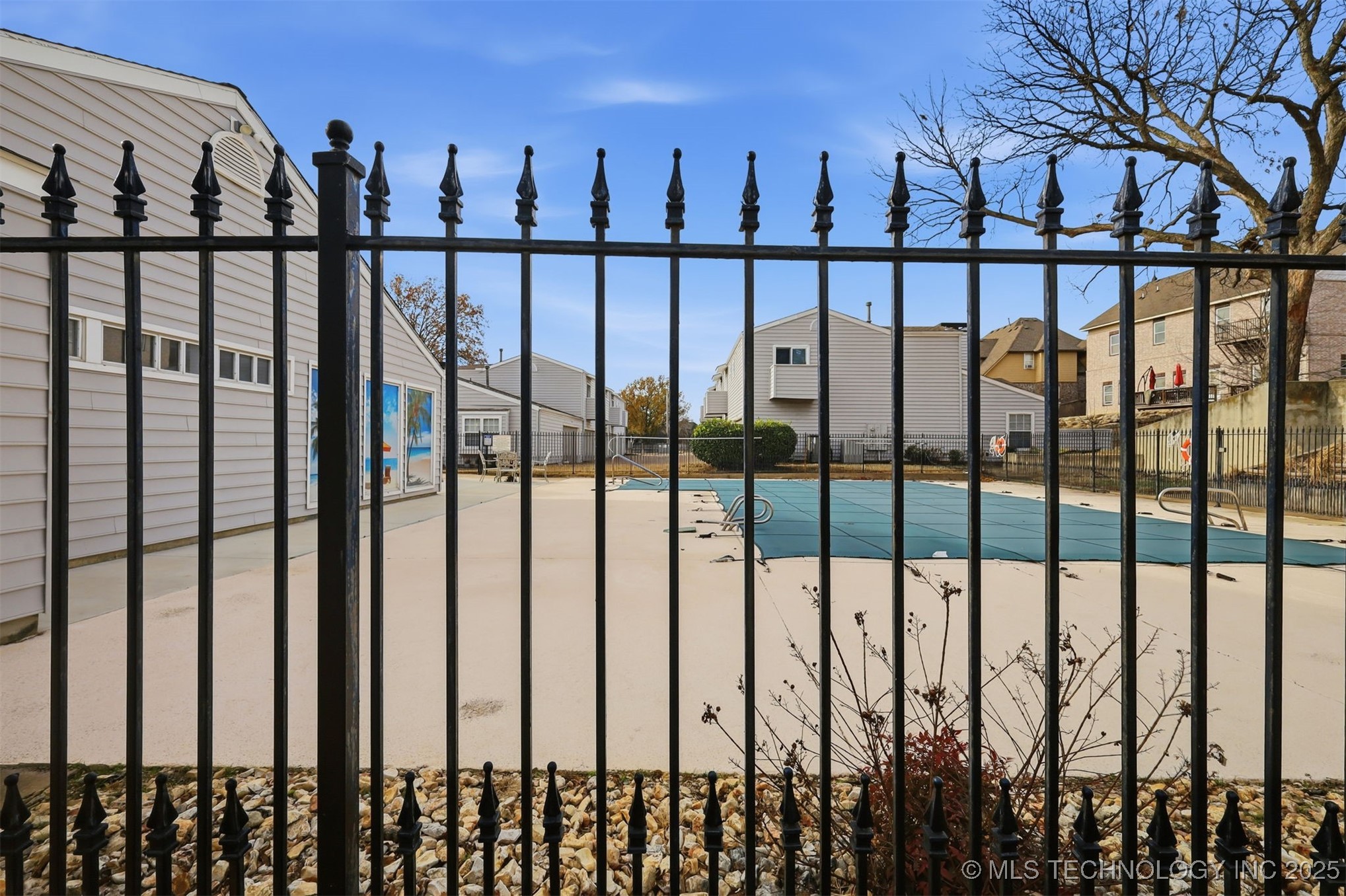 6326 E 89th Place 1006 Property Photo 25