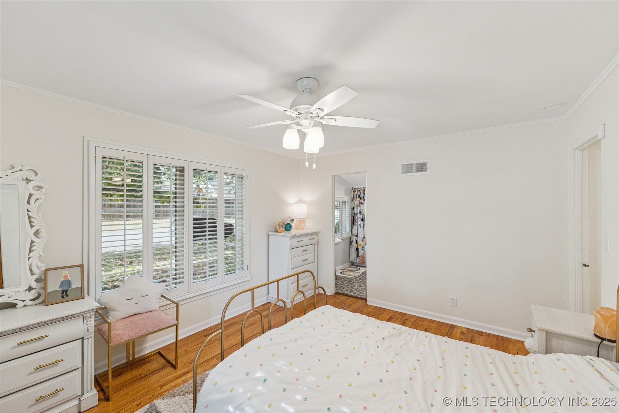 2547 S College Avenue Property Photo 24