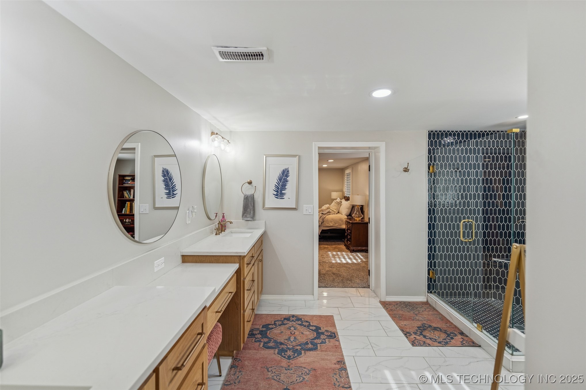 2547 S College Avenue Property Photo 35