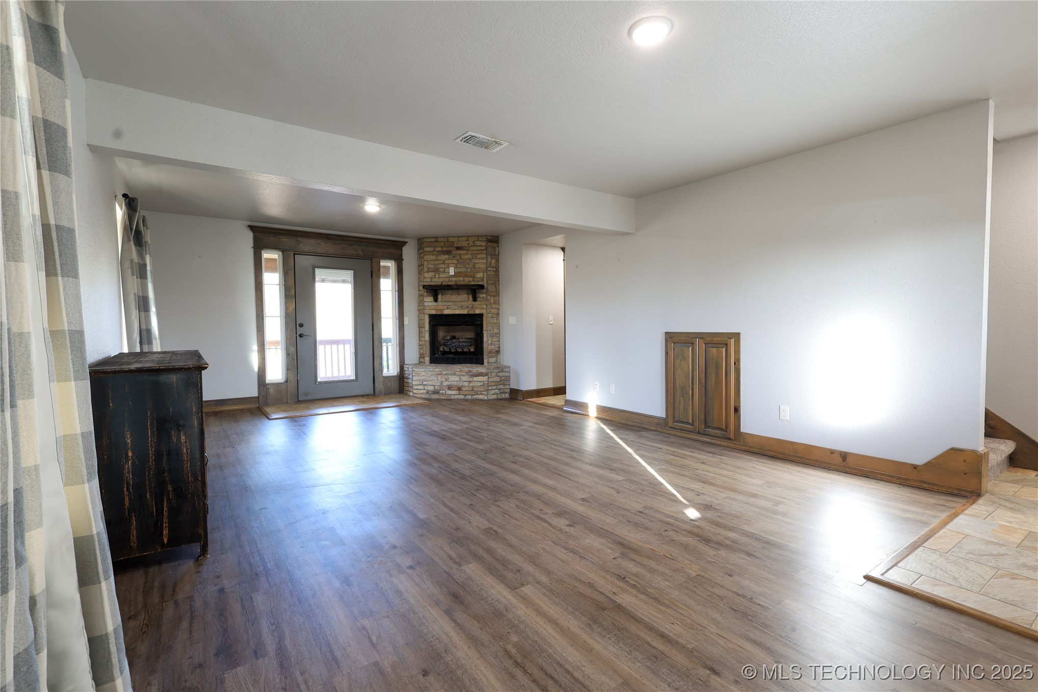 1760 Shepherd Hills Property Photo 3