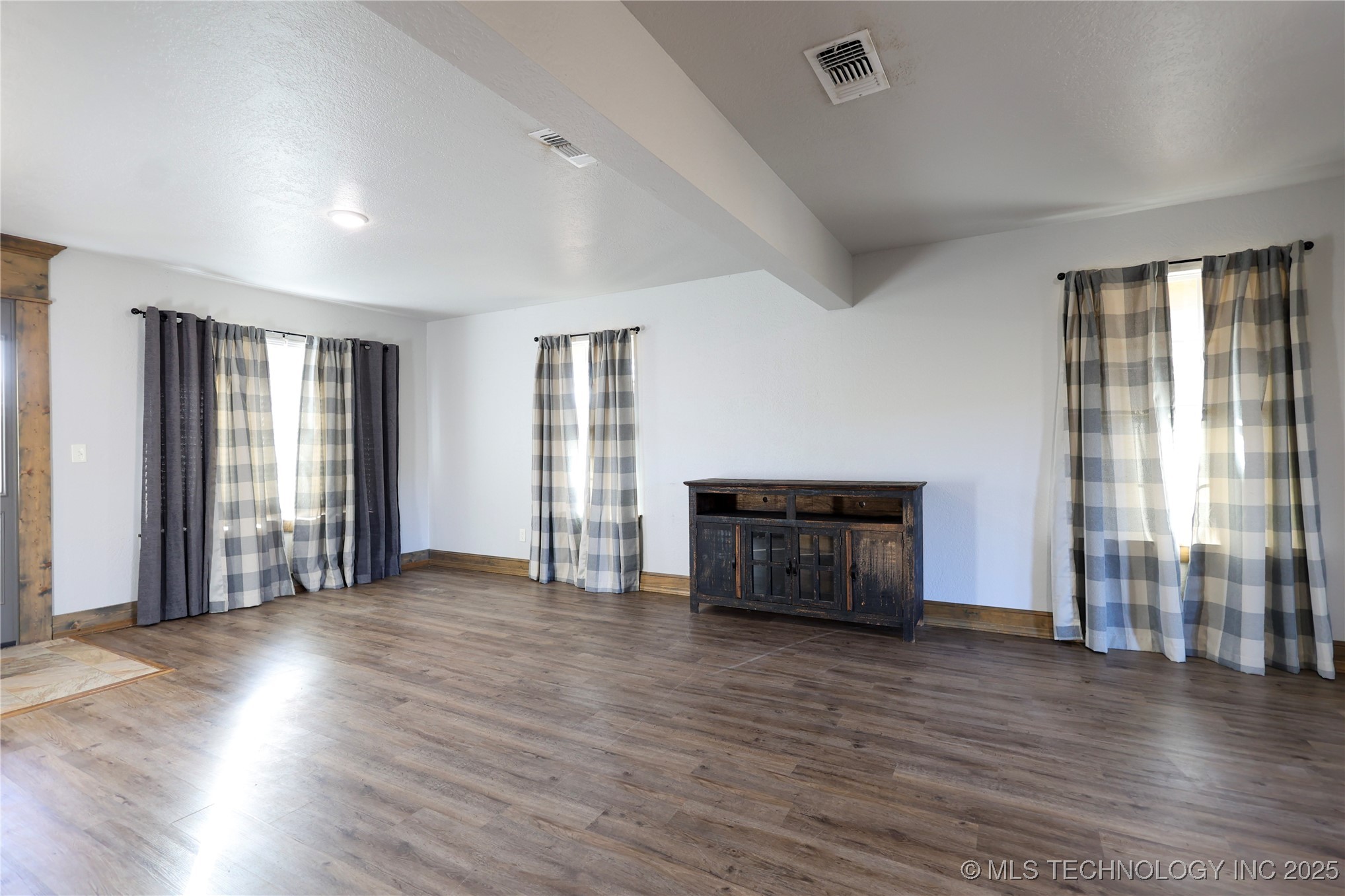 1760 Shepherd Hills Property Photo 5