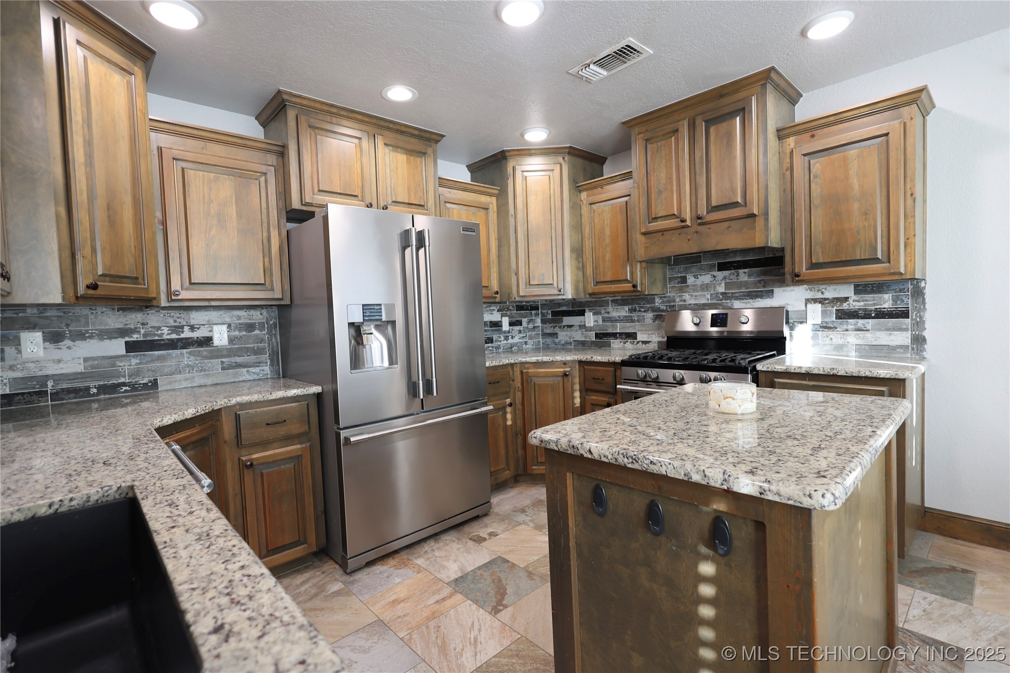 1760 Shepherd Hills Property Photo 6