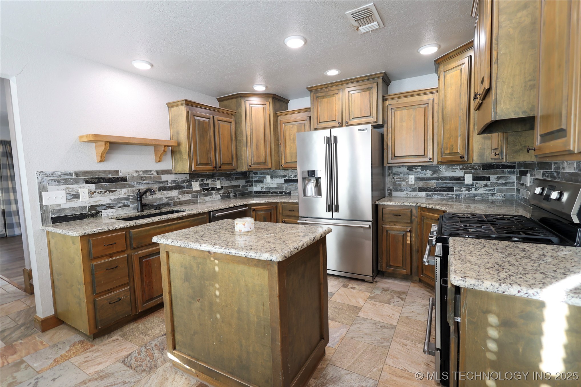 1760 Shepherd Hills Property Photo 7