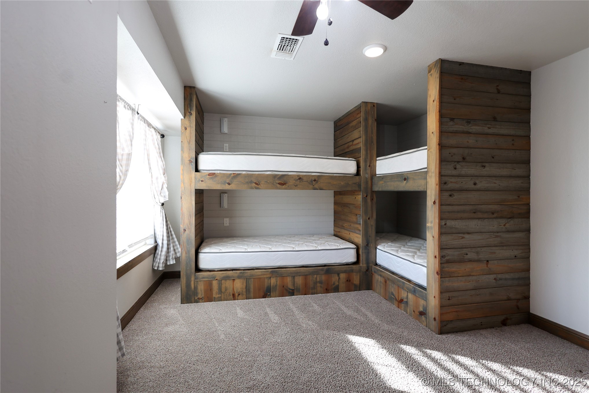 1760 Shepherd Hills Property Photo 15