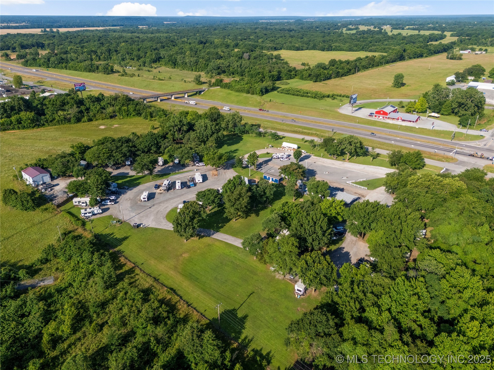 6476 N 35th Street W Property Photo 5