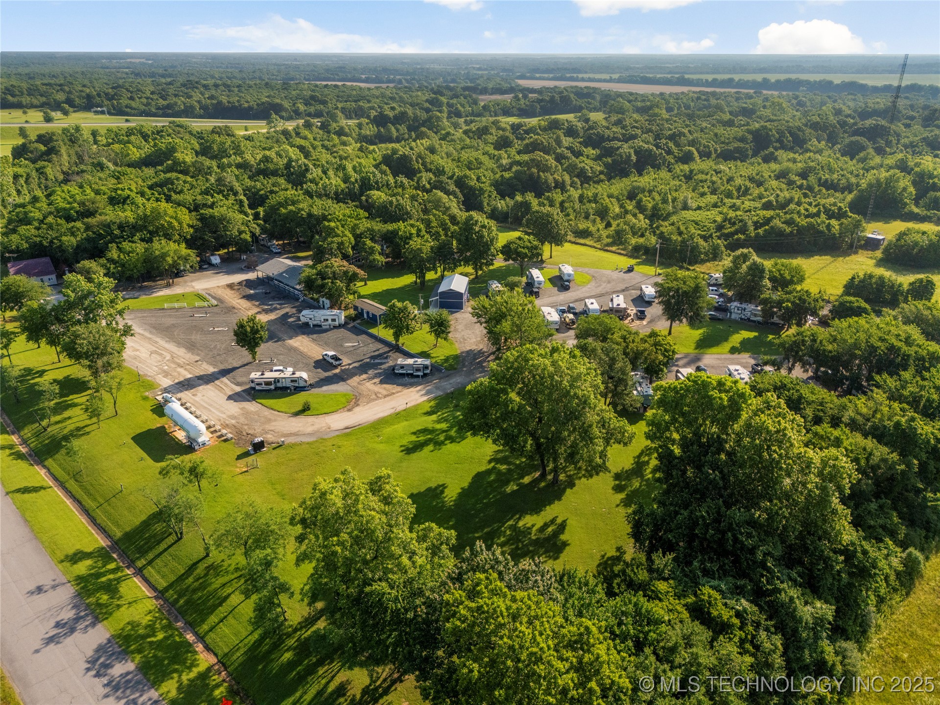 6476 N 35th Street W Property Photo 8