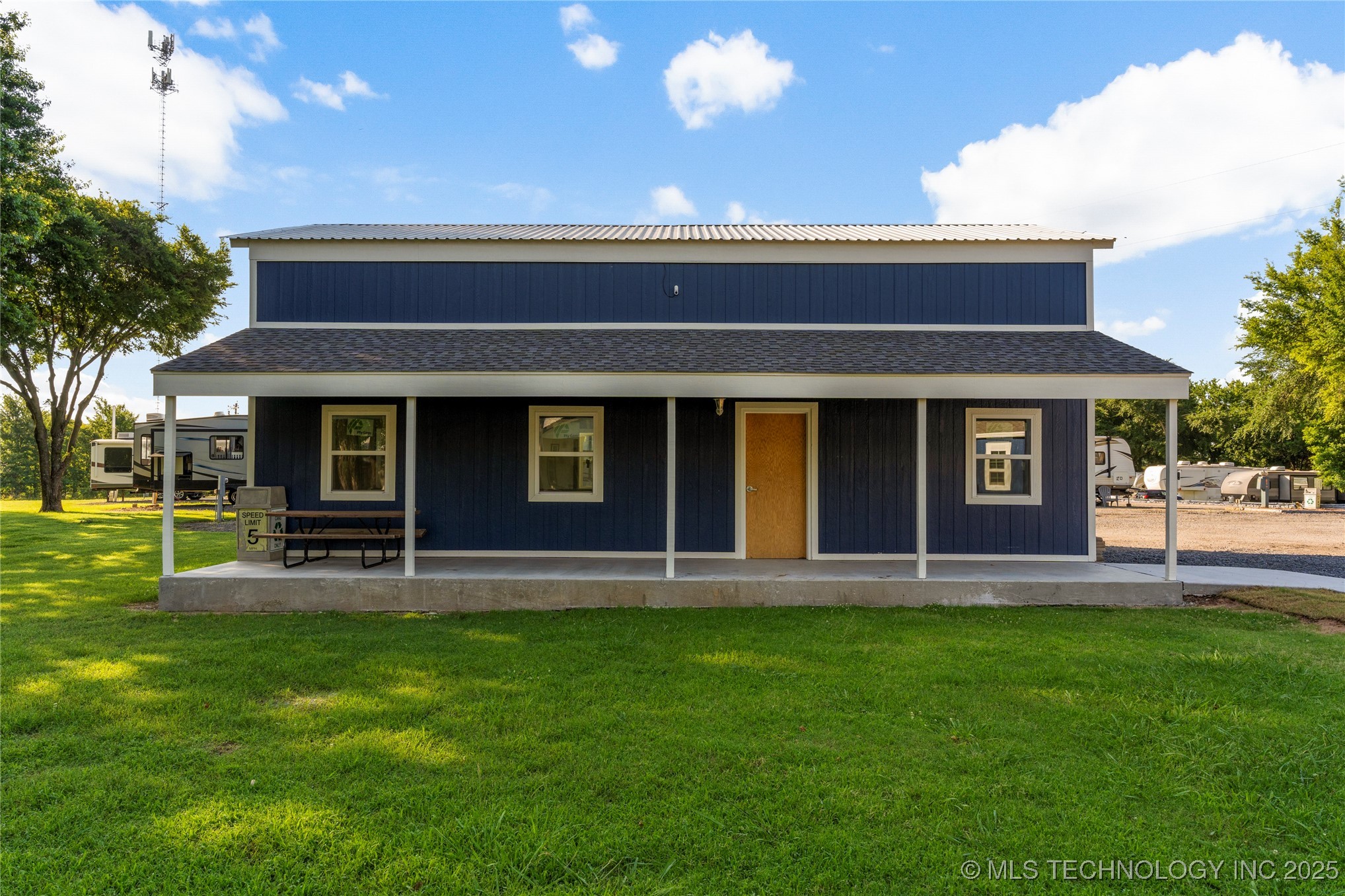 6476 N 35th Street W Property Photo 18