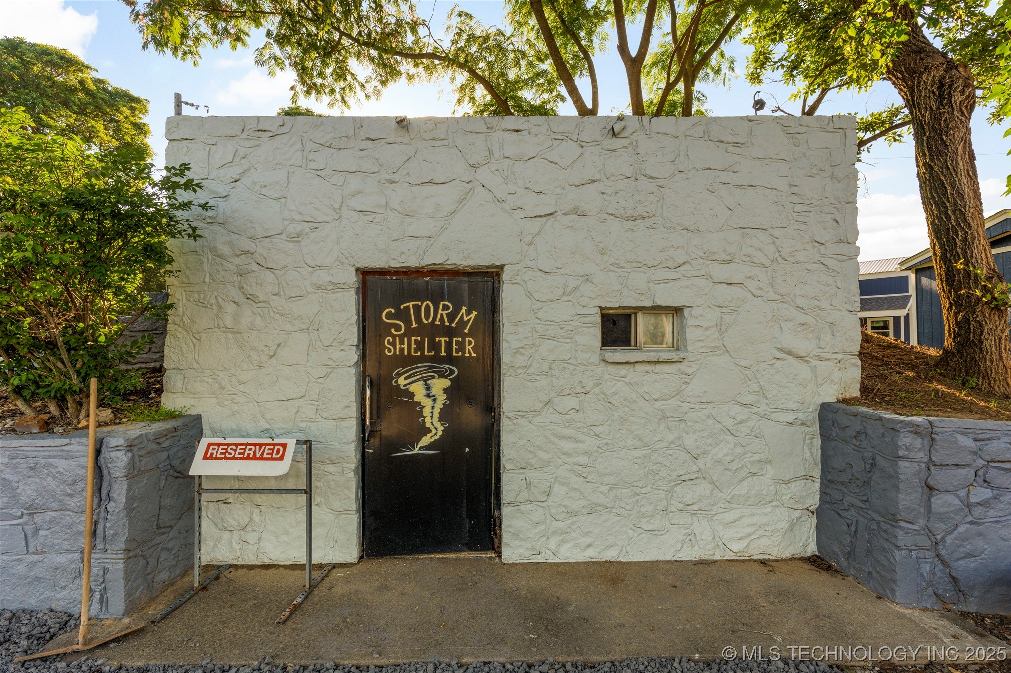 6476 N 35th Street W Property Photo 19