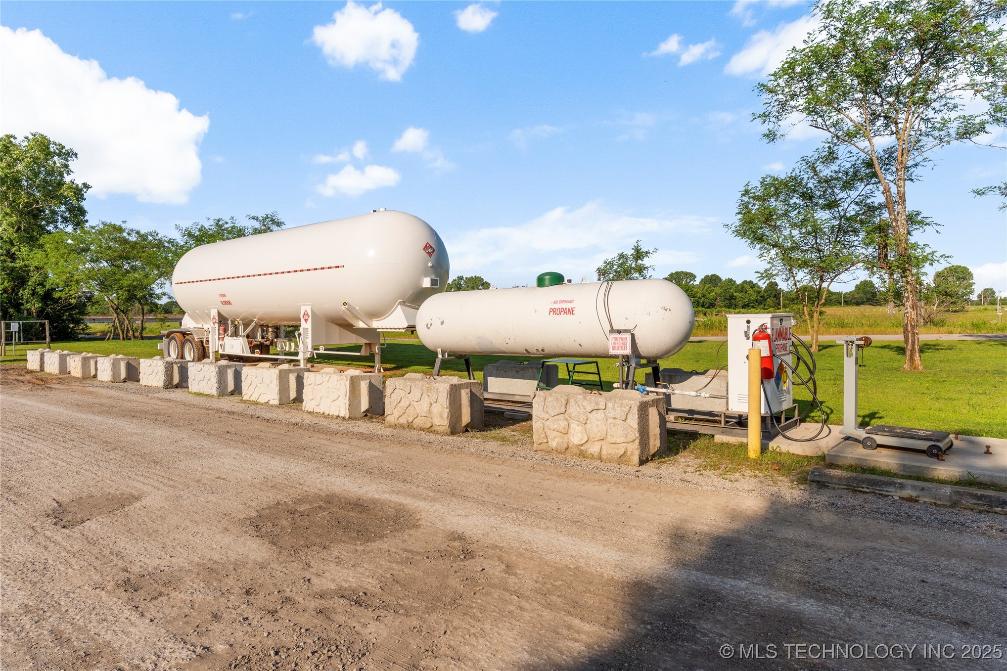 6476 N 35th Street W Property Photo 23