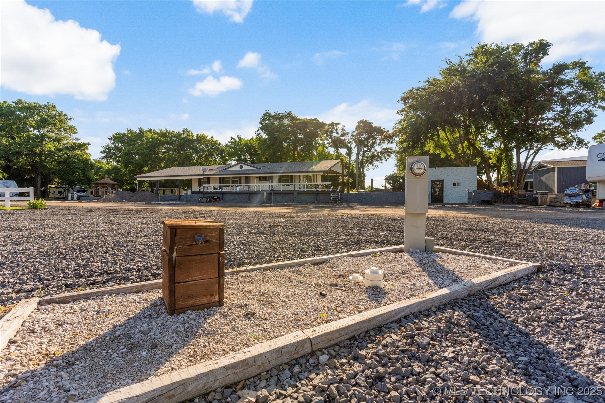 6476 N 35th Street W Property Photo 24