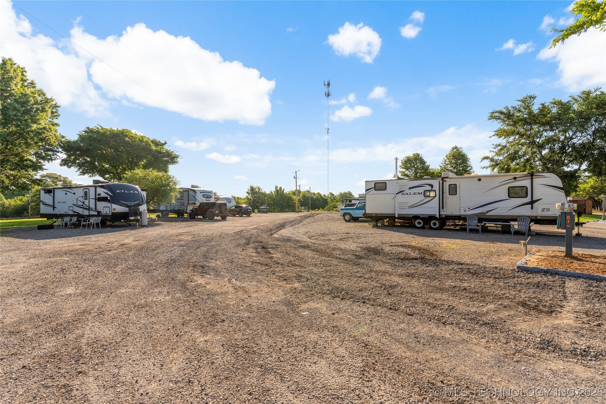 6476 N 35th Street W Property Photo 27