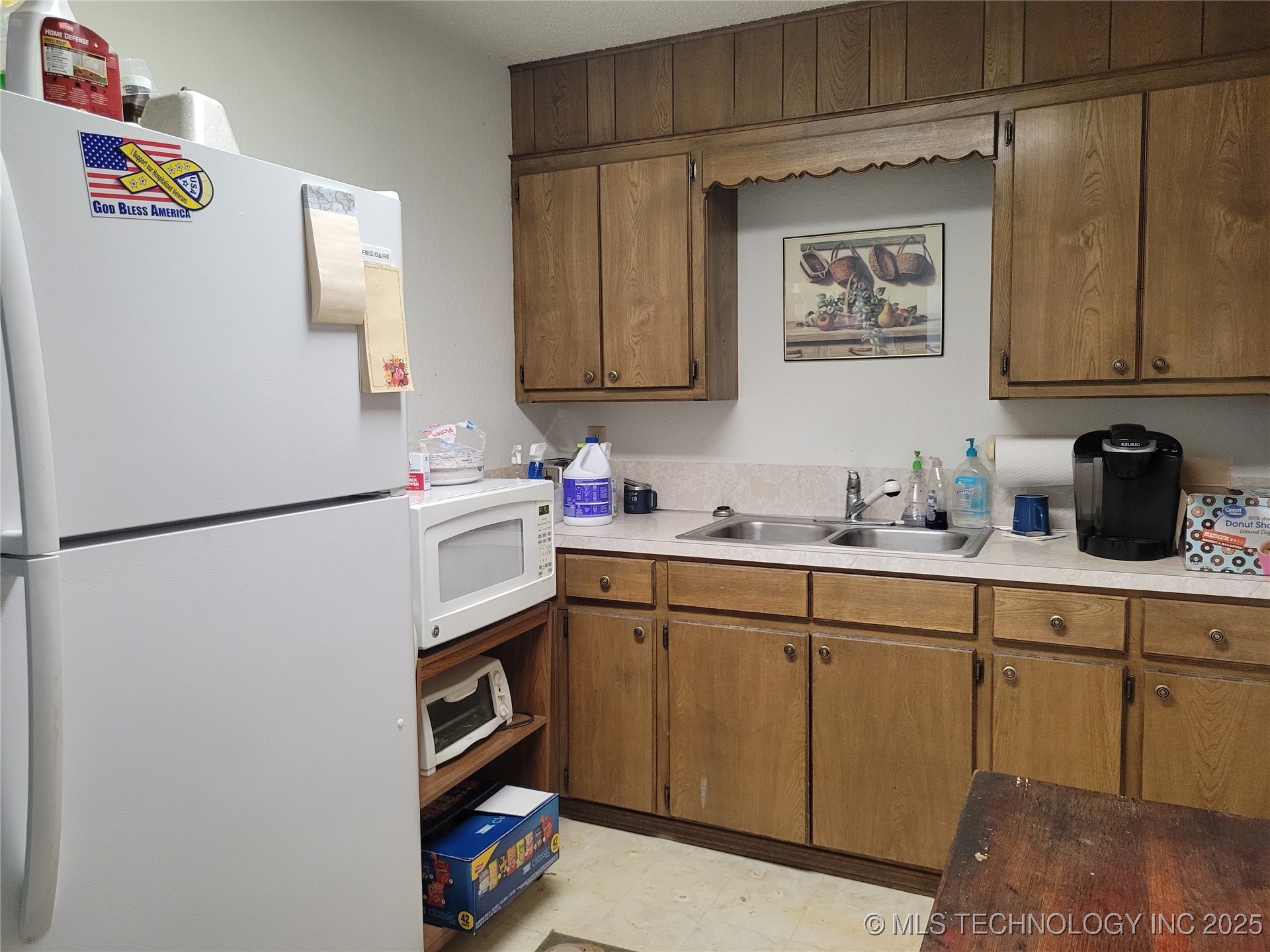 300 S Main Street Property Photo 22