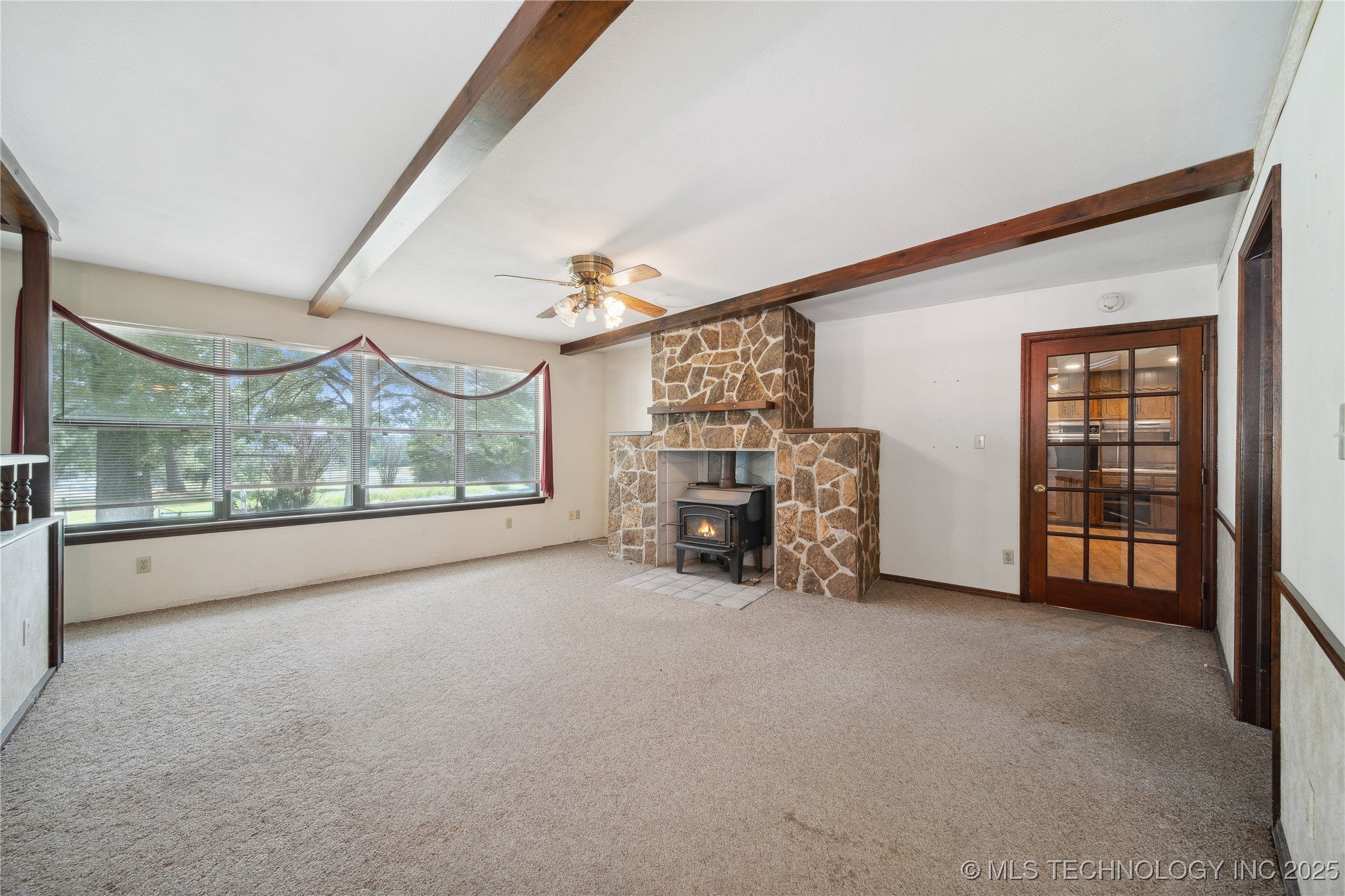 1904 N County Line Road E Property Photo 15