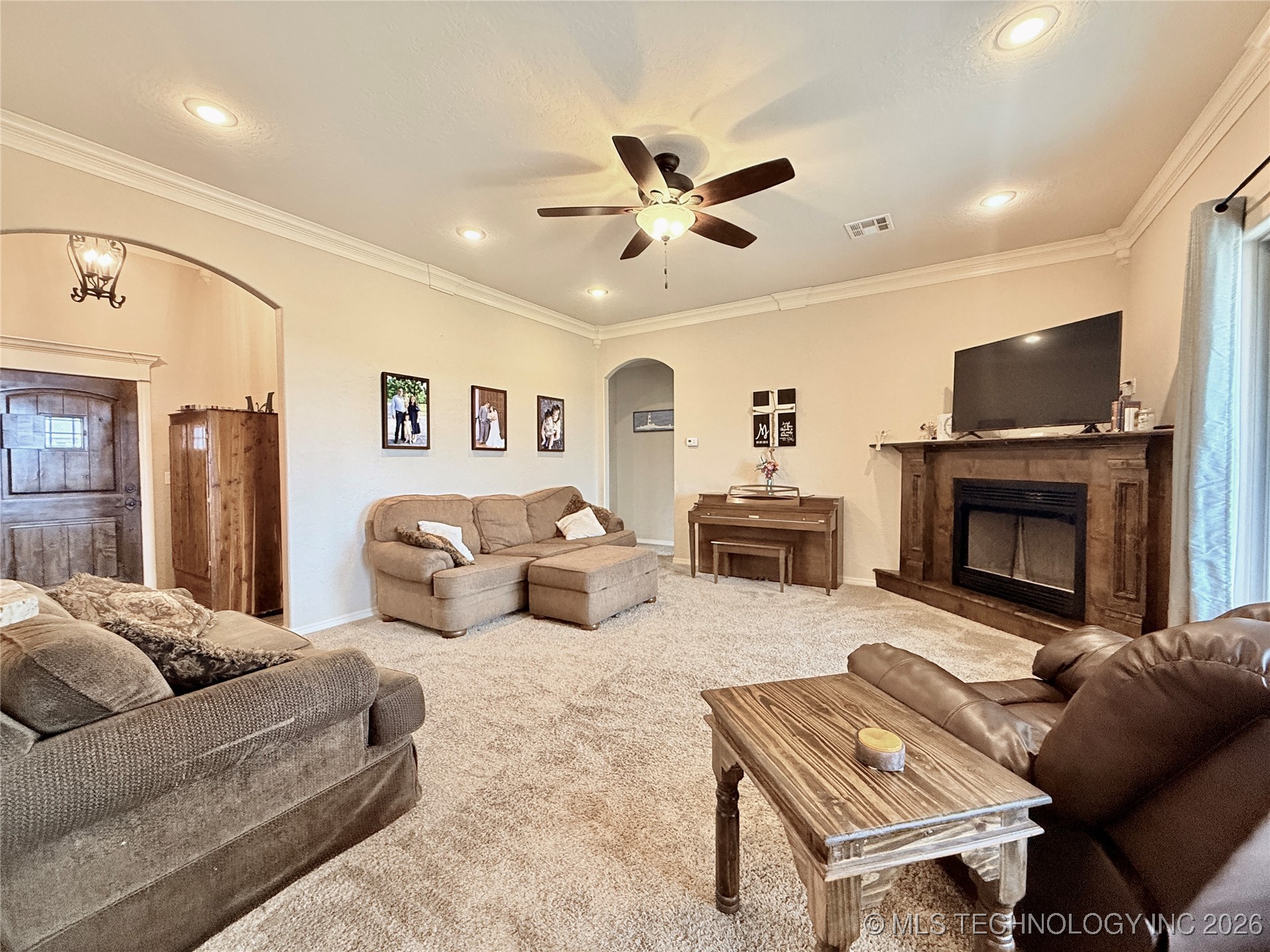 7004 S 4th Street W Property Photo 6