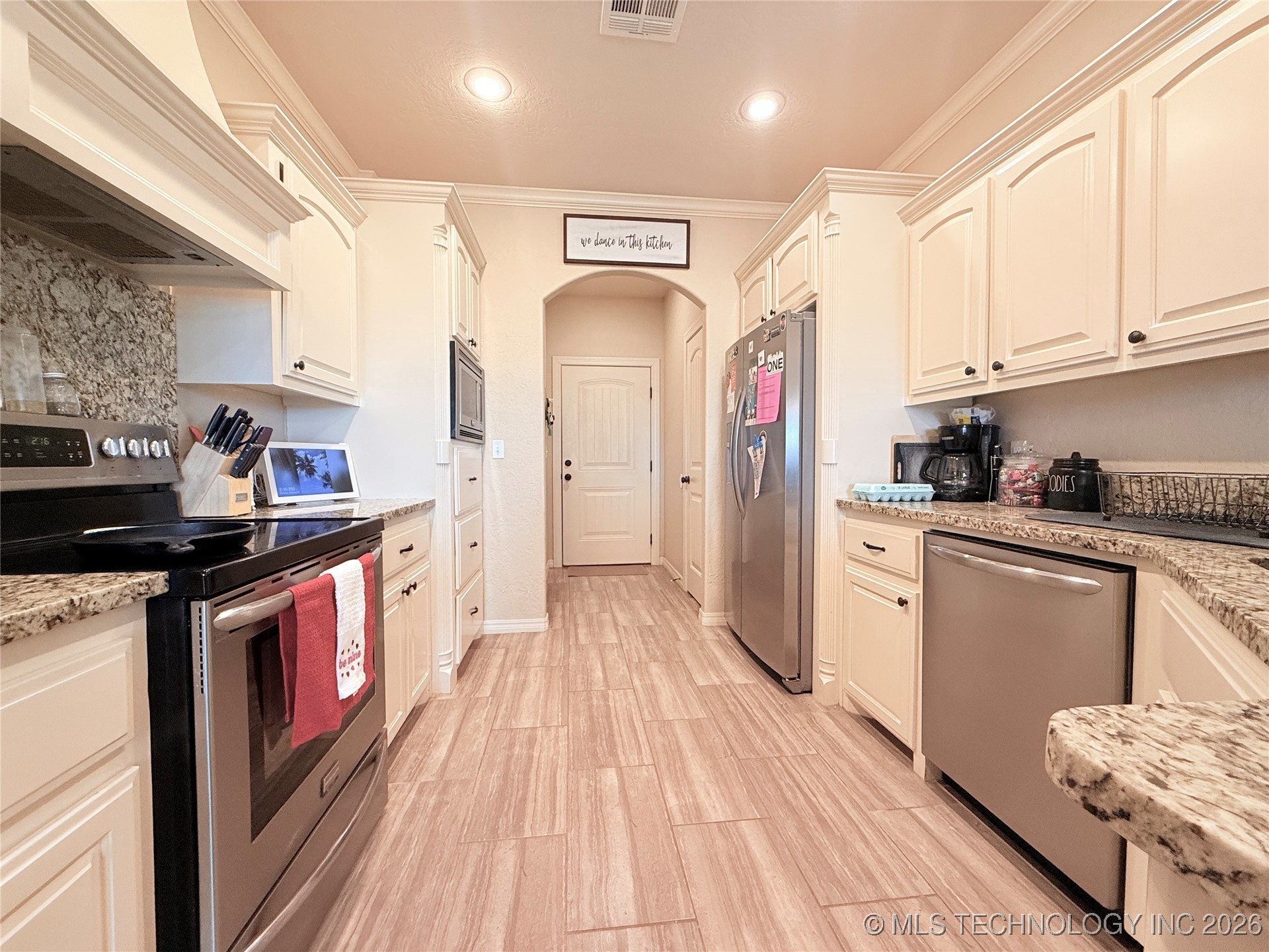 7004 S 4th Street W Property Photo 12