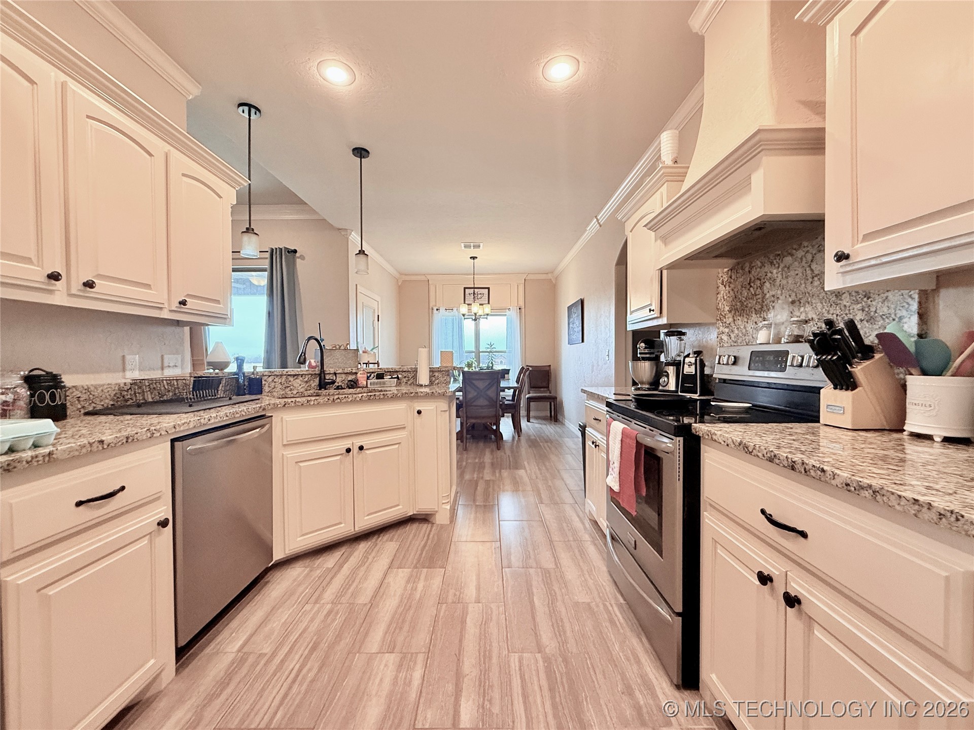 7004 S 4th Street W Property Photo 15