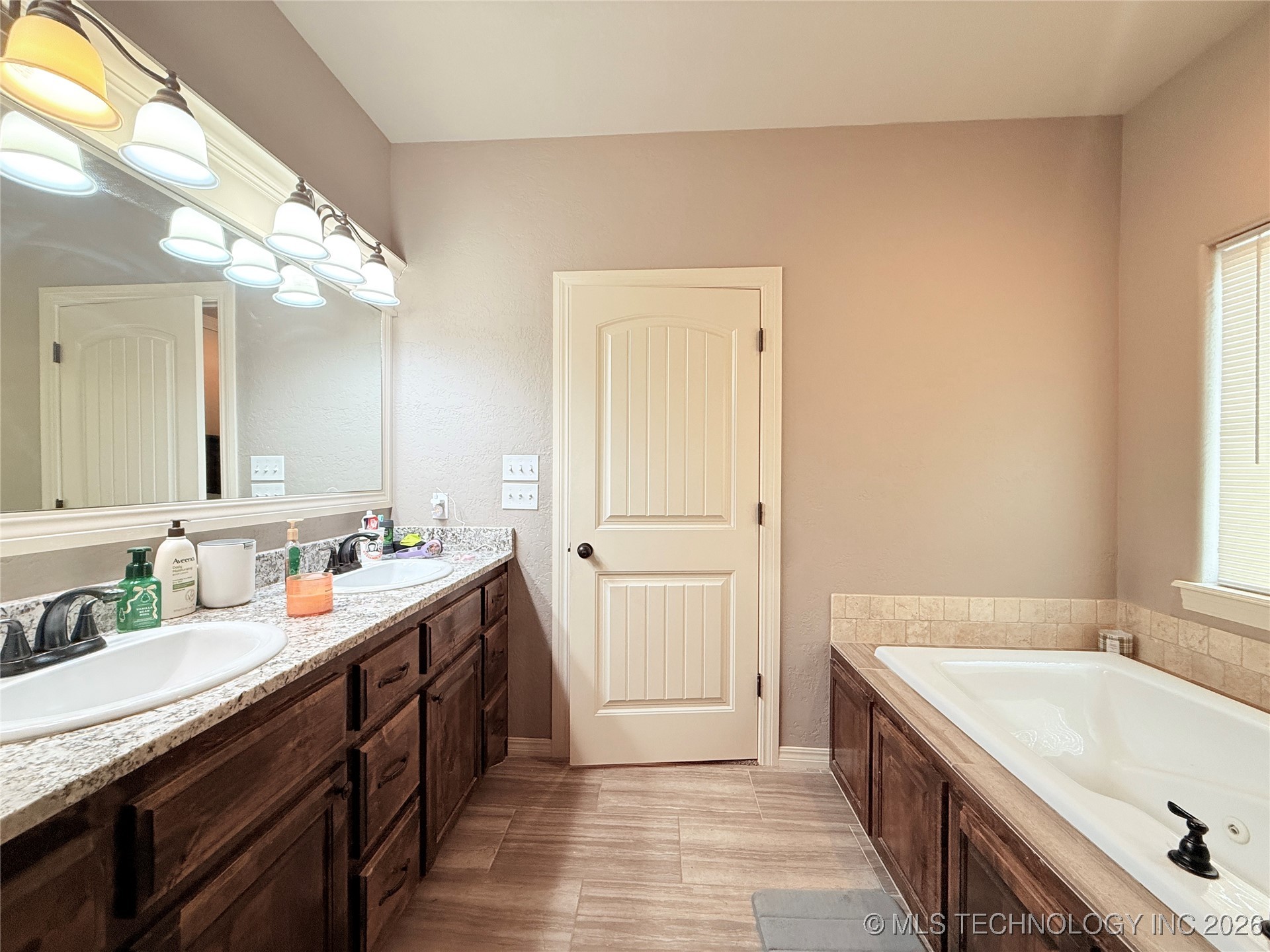 7004 S 4th Street W Property Photo 25