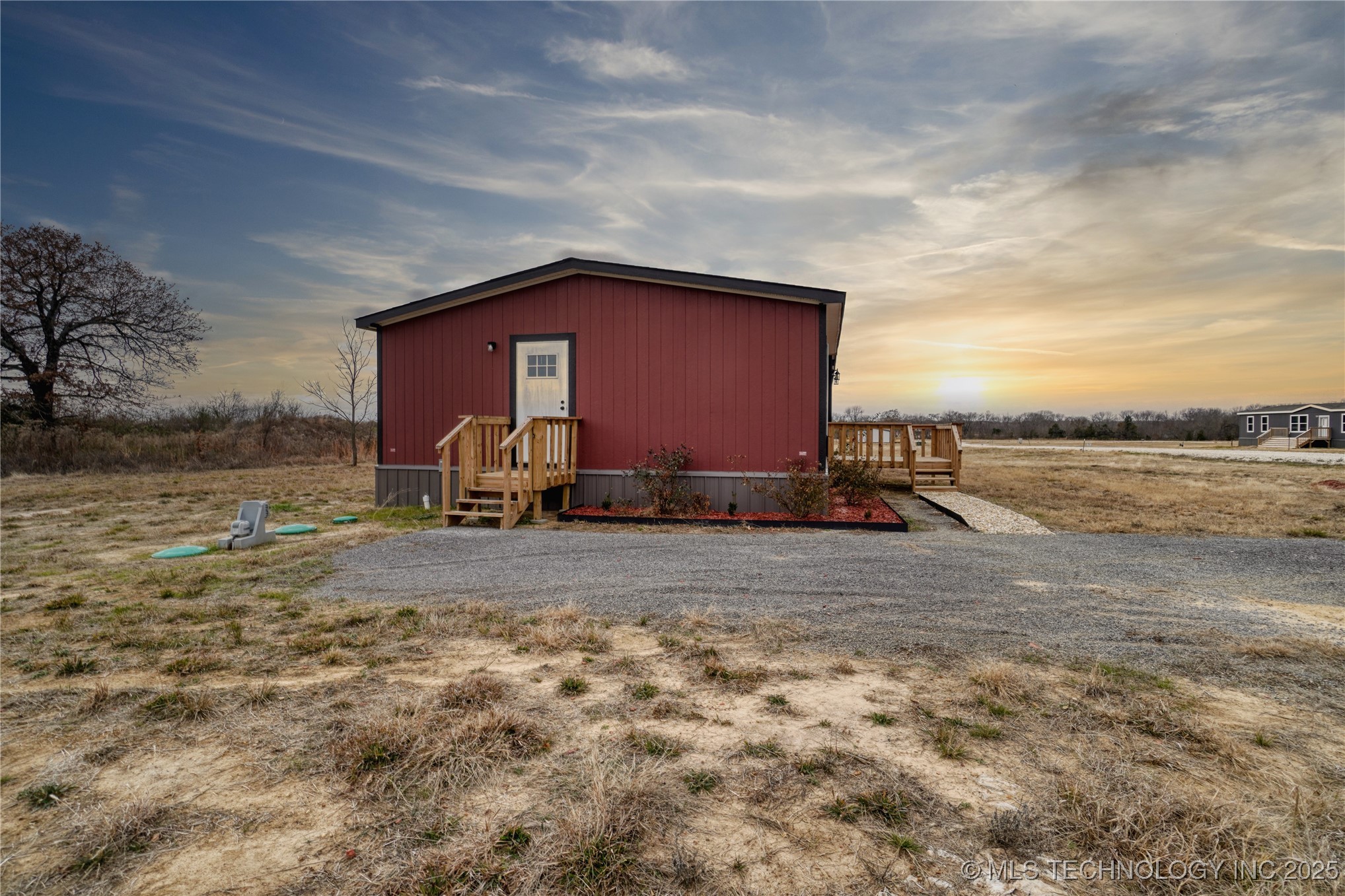 6547 Gentle Wake Way Property Photo 8