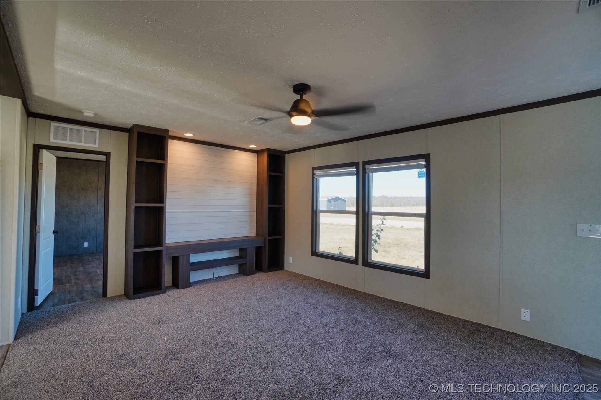 6547 Gentle Wake Way Property Photo 12